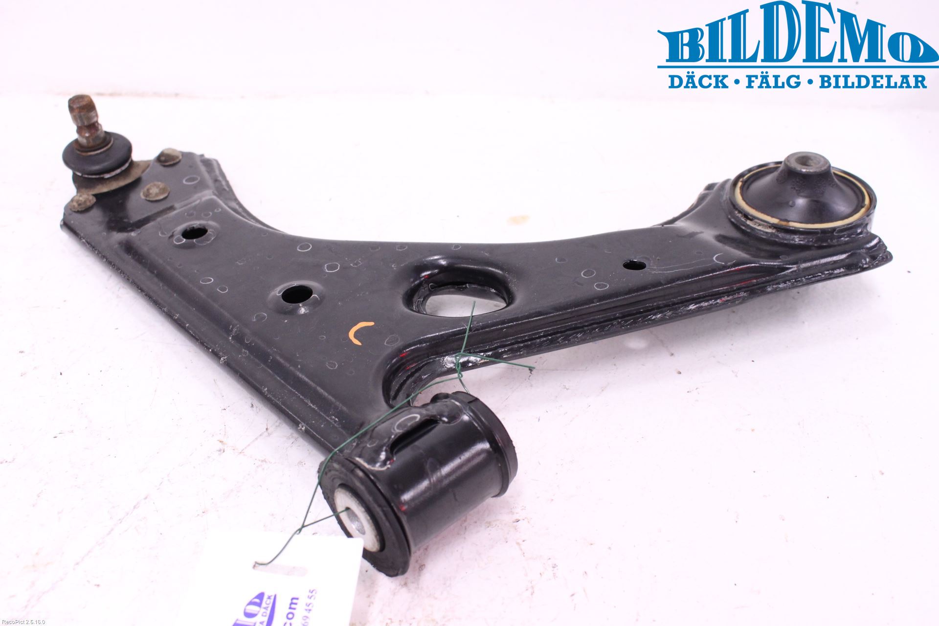Opel CORSA E 15-19 Bærearm Foran Høyre Nedre