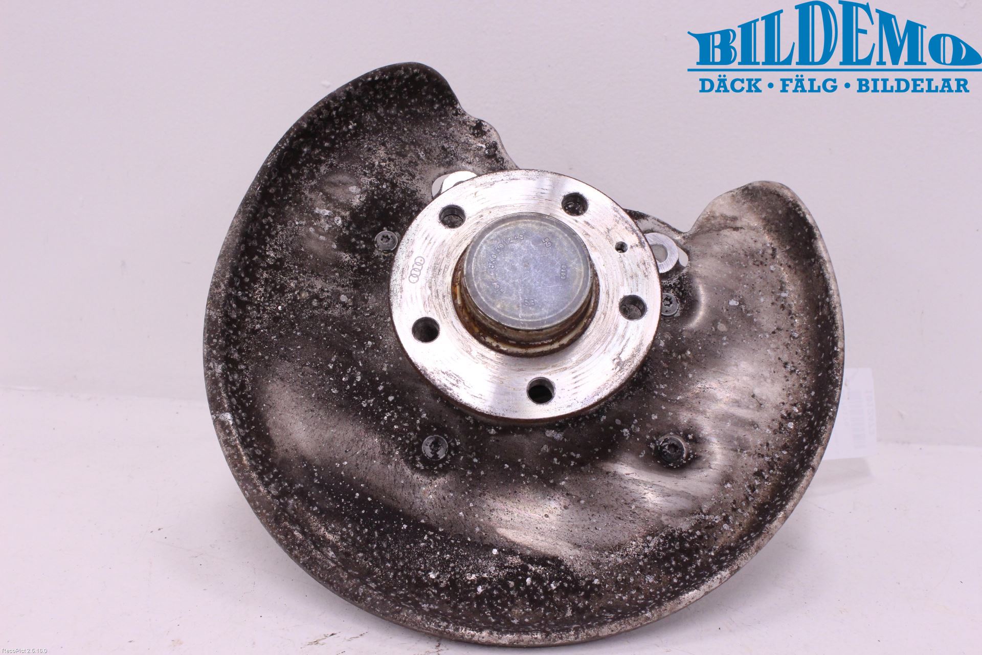 Audi A4/S4 B9 16-19 Spindel Vb