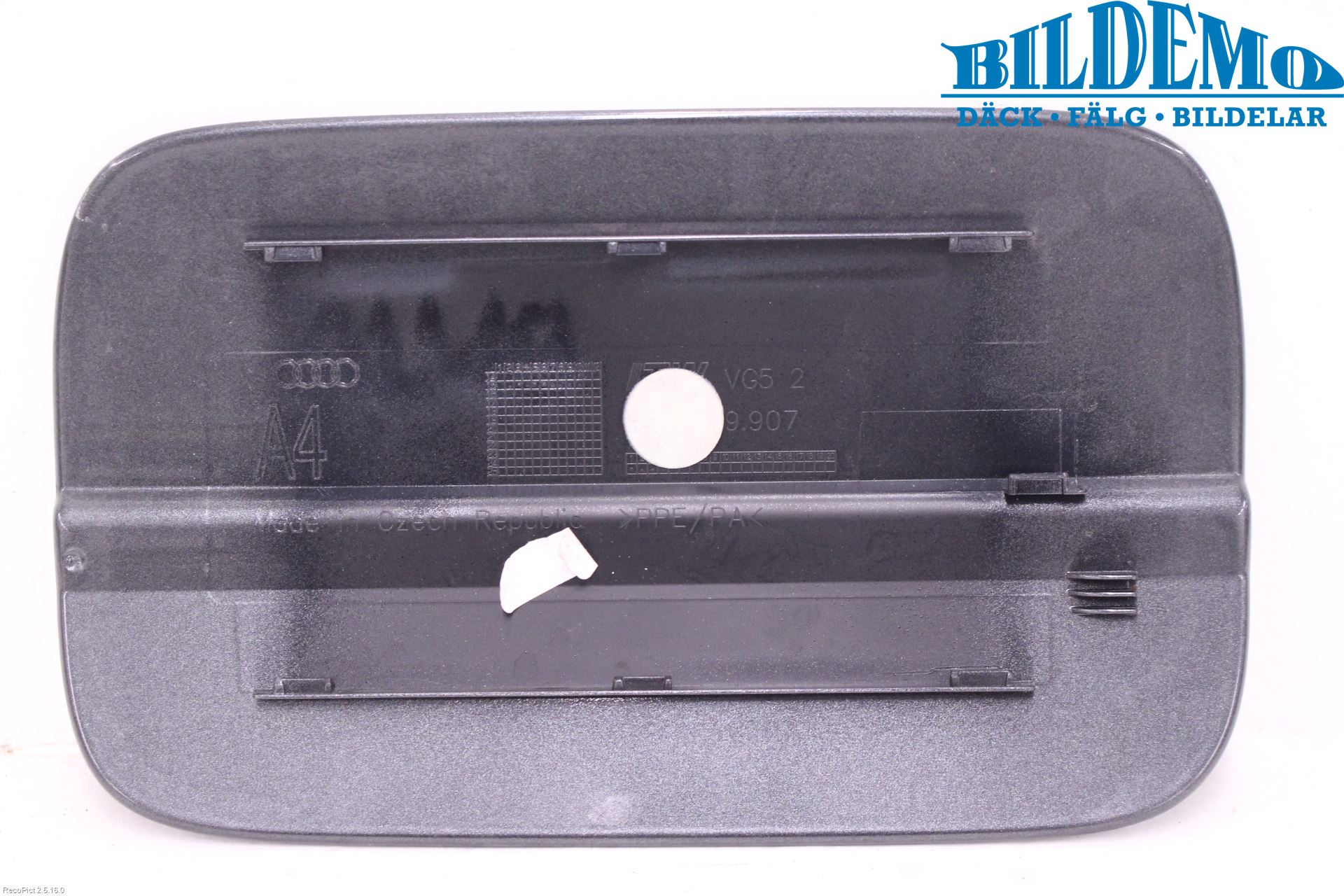 Audi A4/S4 B9 16-19 Drivstoff Tankluke