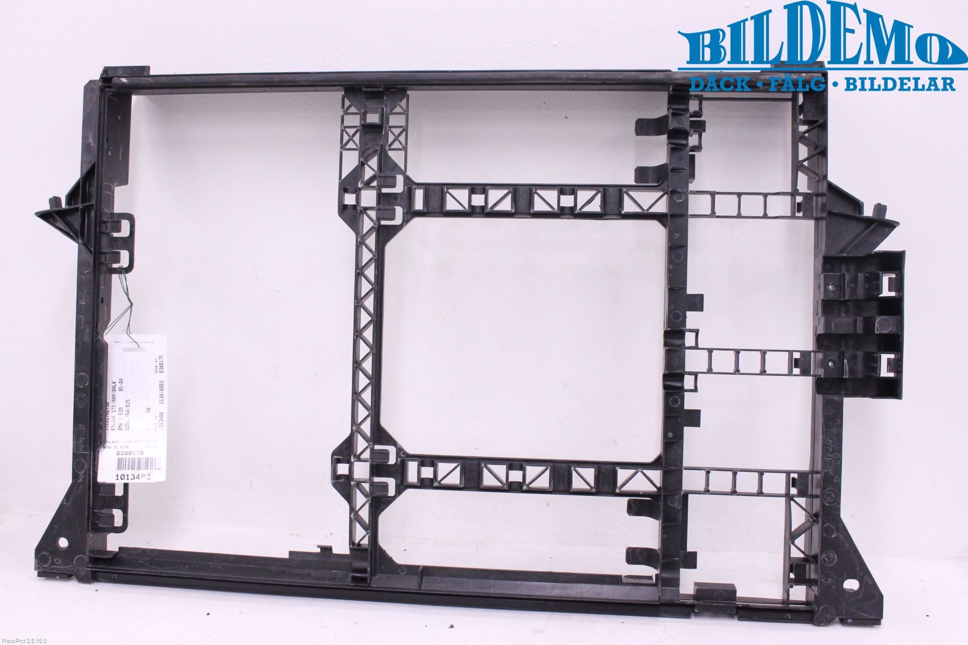 BMW 5 E39 95-04 Radiator Feste - Ramme - Bjelk