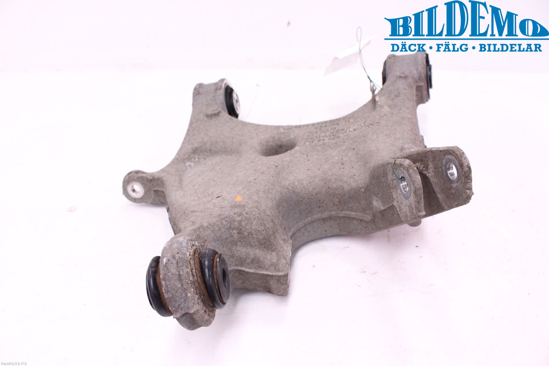 BMW 5 F10/F11/F18 09-17 Bærearm Bak Høyre