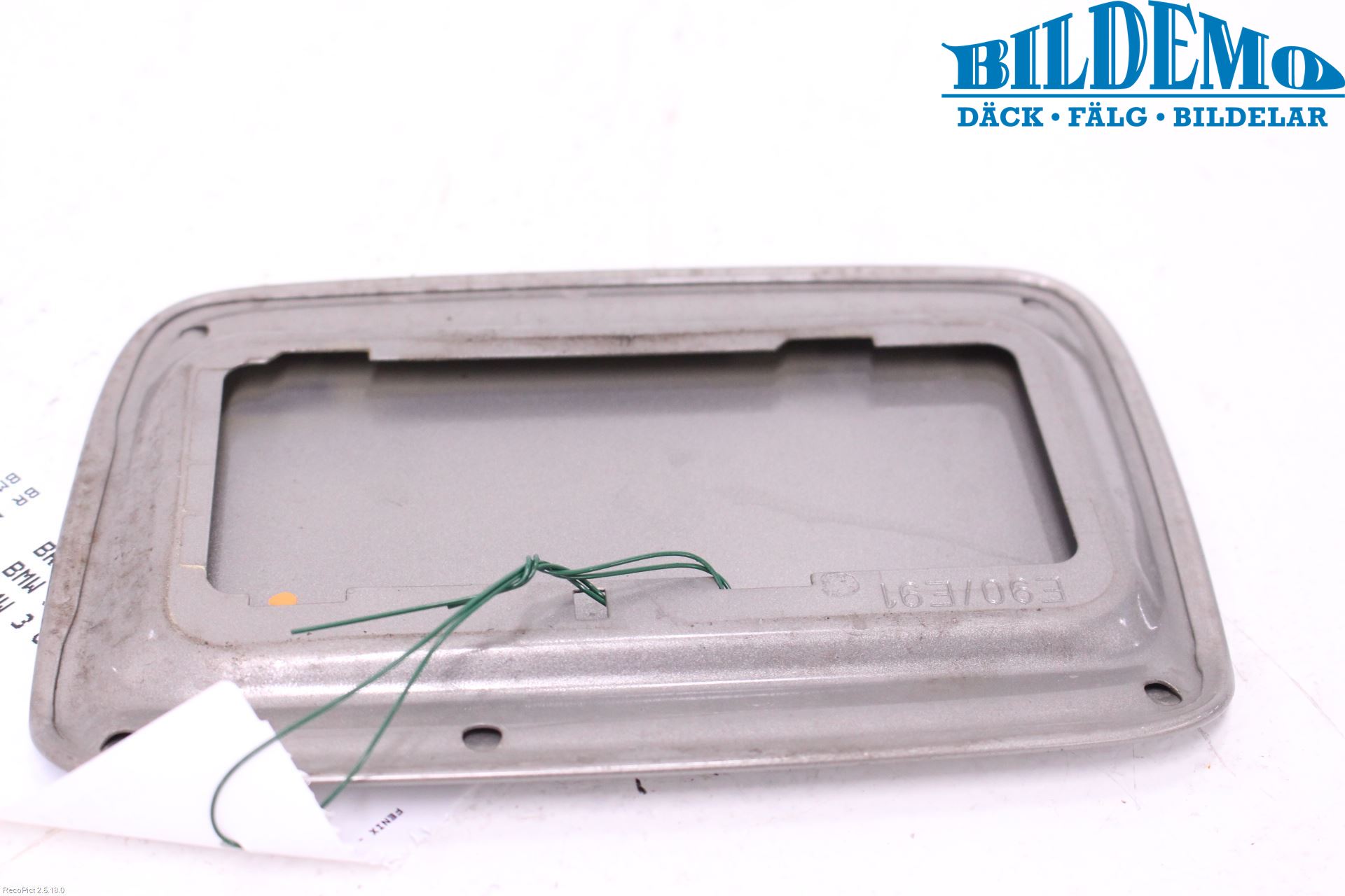 BMW 3 E90/91 SED/TOU 05-12 Drivstoff Tankluke