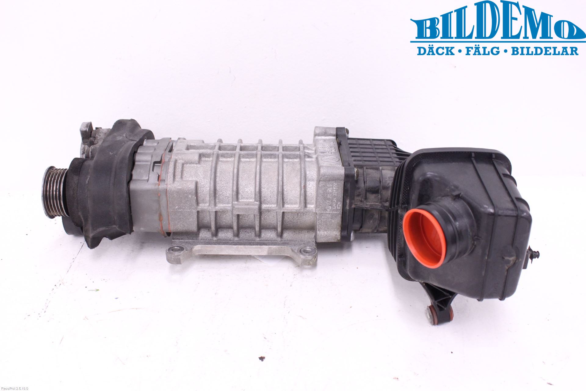 Volkswagen VW GOLF V 04-09 Kompressor Reimdrevet