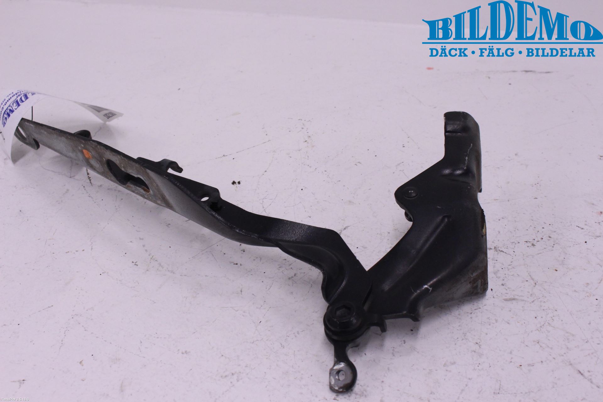 Volvo V70 08-13 Panser Hengsel - Hengsler