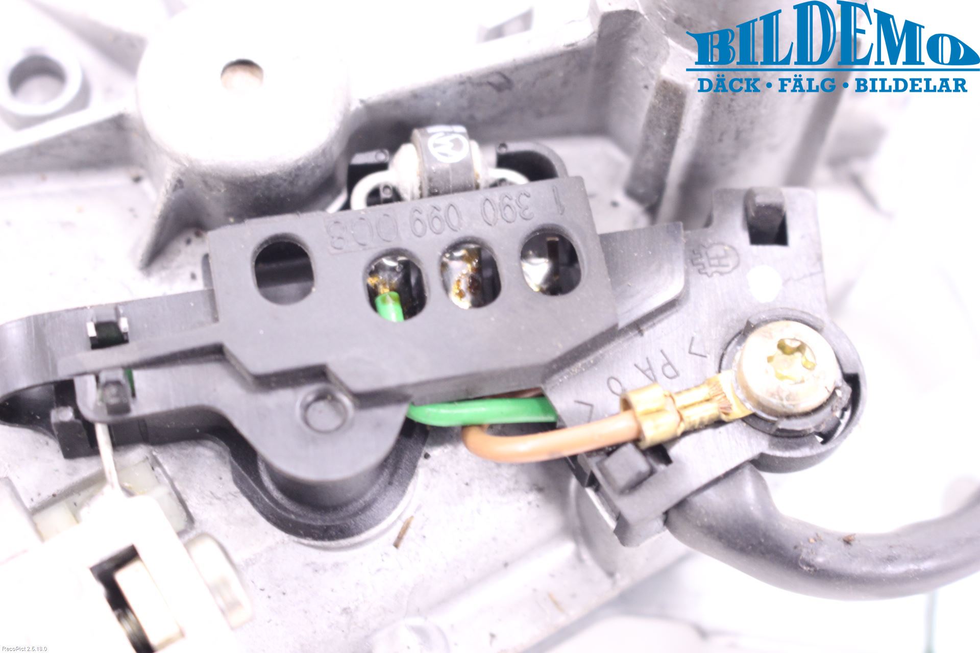 Mitsubishi CARISMA 00-04 Viskermotor Bakluke