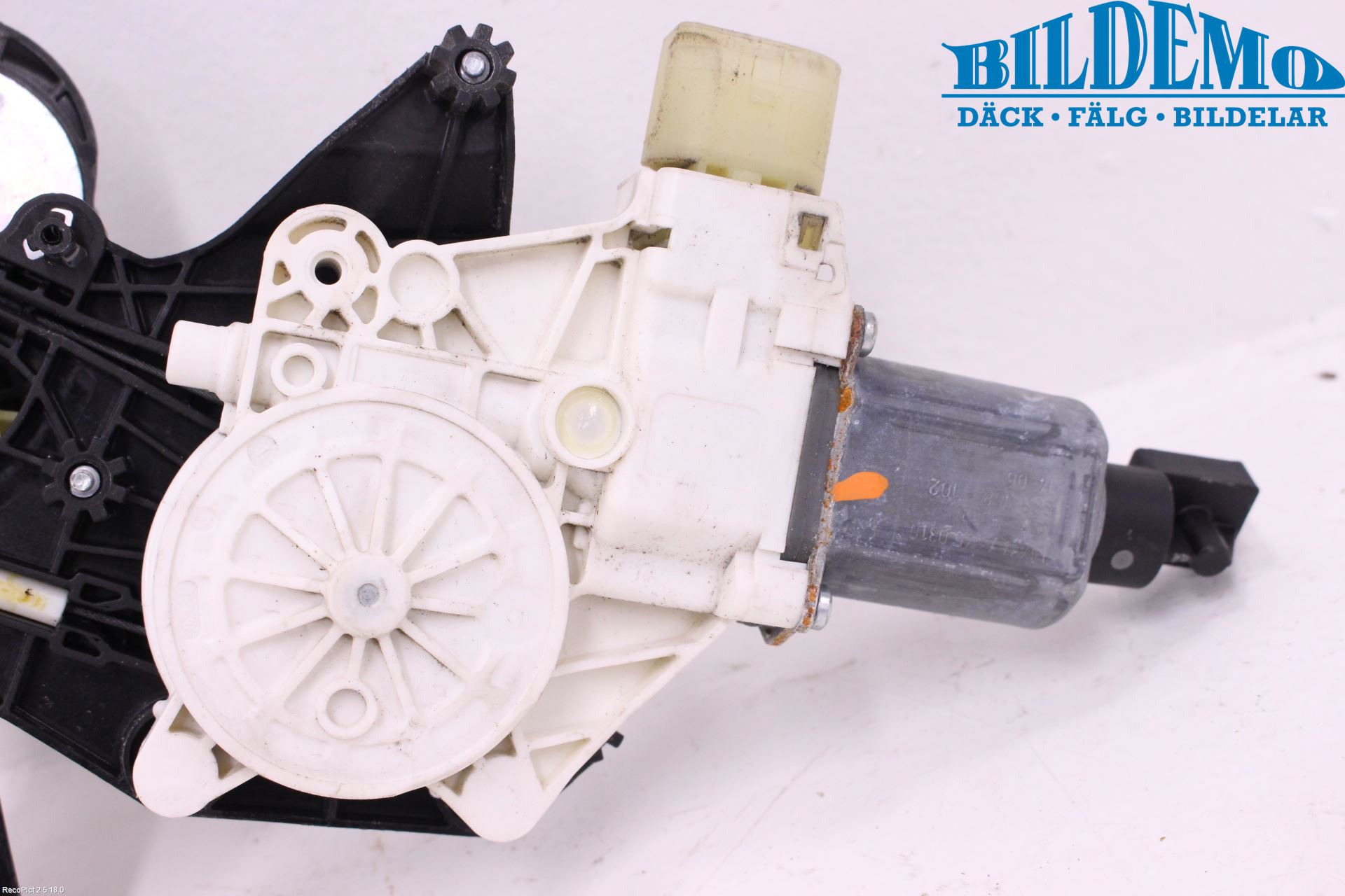 BMW 2 F22/F23/F87 Coupé/Cab 13-21 Vindusheis El Komp