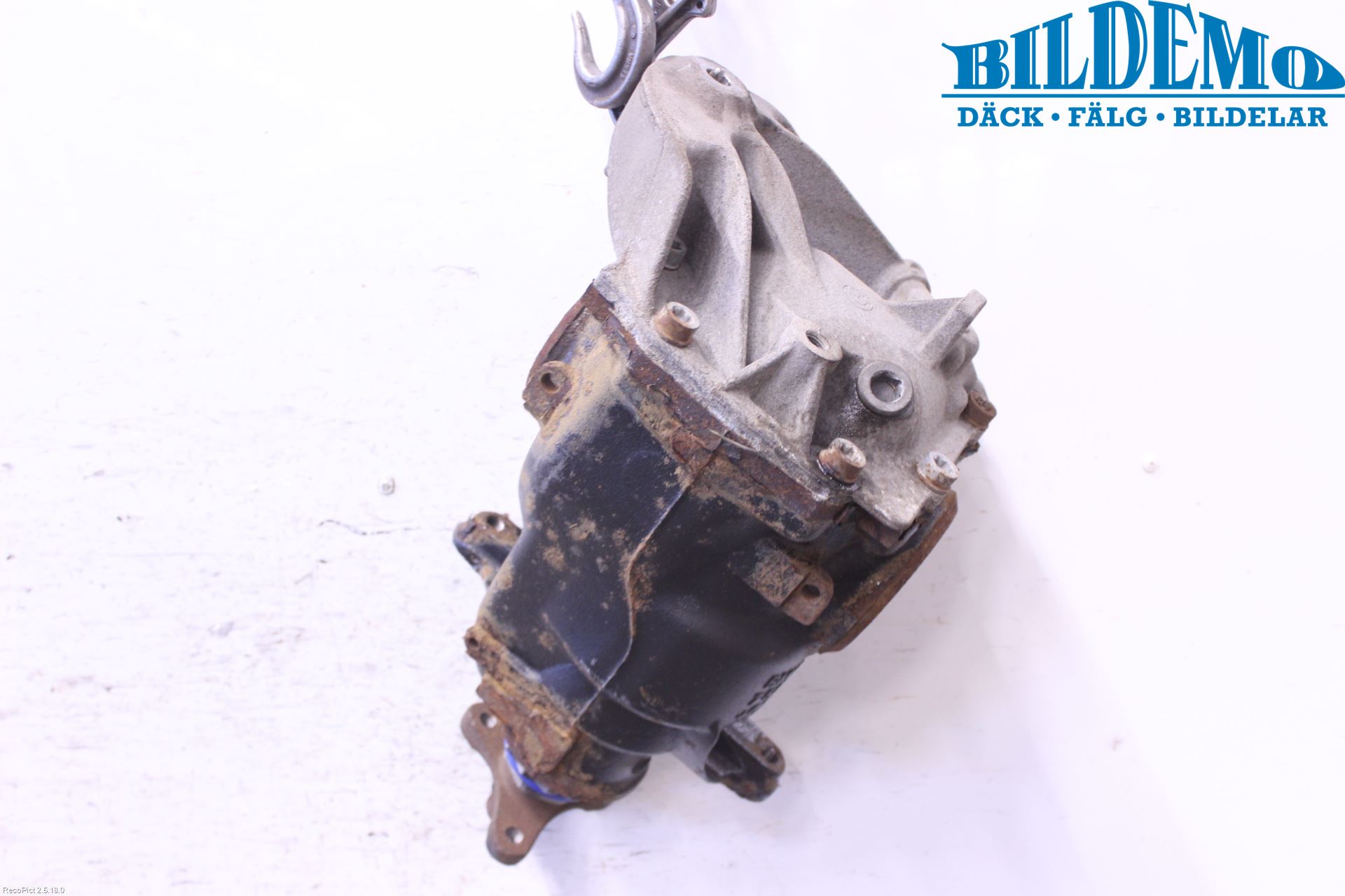 BMW 3 F30/F31/F80 12-19 Bakaksel Kardang Bak -Diff