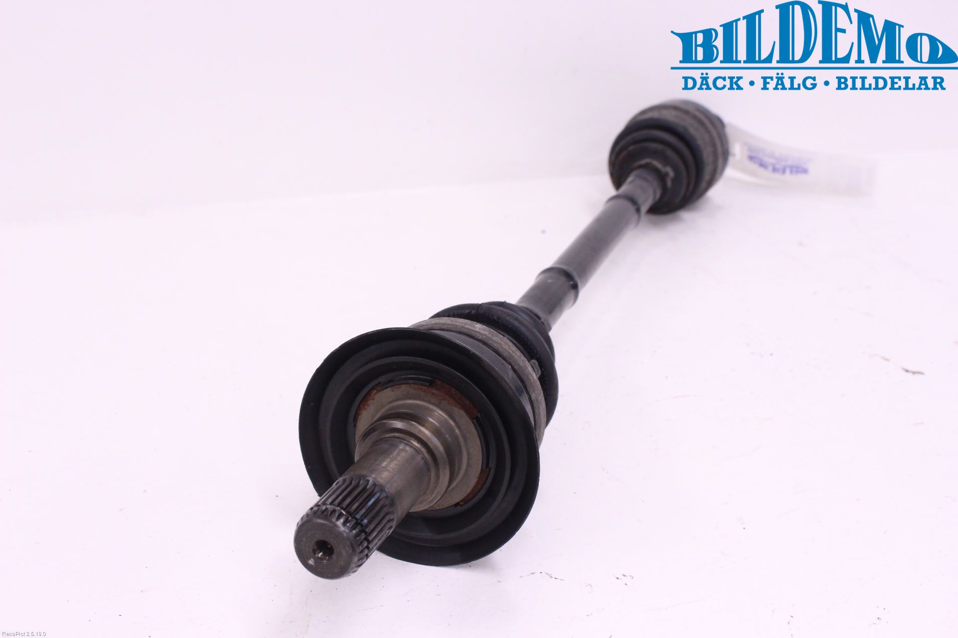 BMW 2 F22/F23/F87 Coupé/Cab 13-21 Drivaksel Bak Kompl Venstre