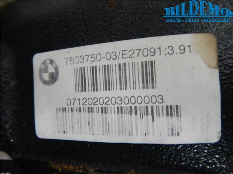 BMW 3 F30/F31/F80 12-19 Bakaksel Kardang Bak -Diff