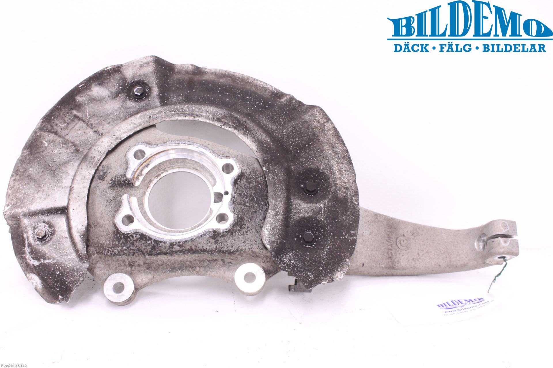 BMW 5 F10/F11/F18 09-17 Spindel Vf