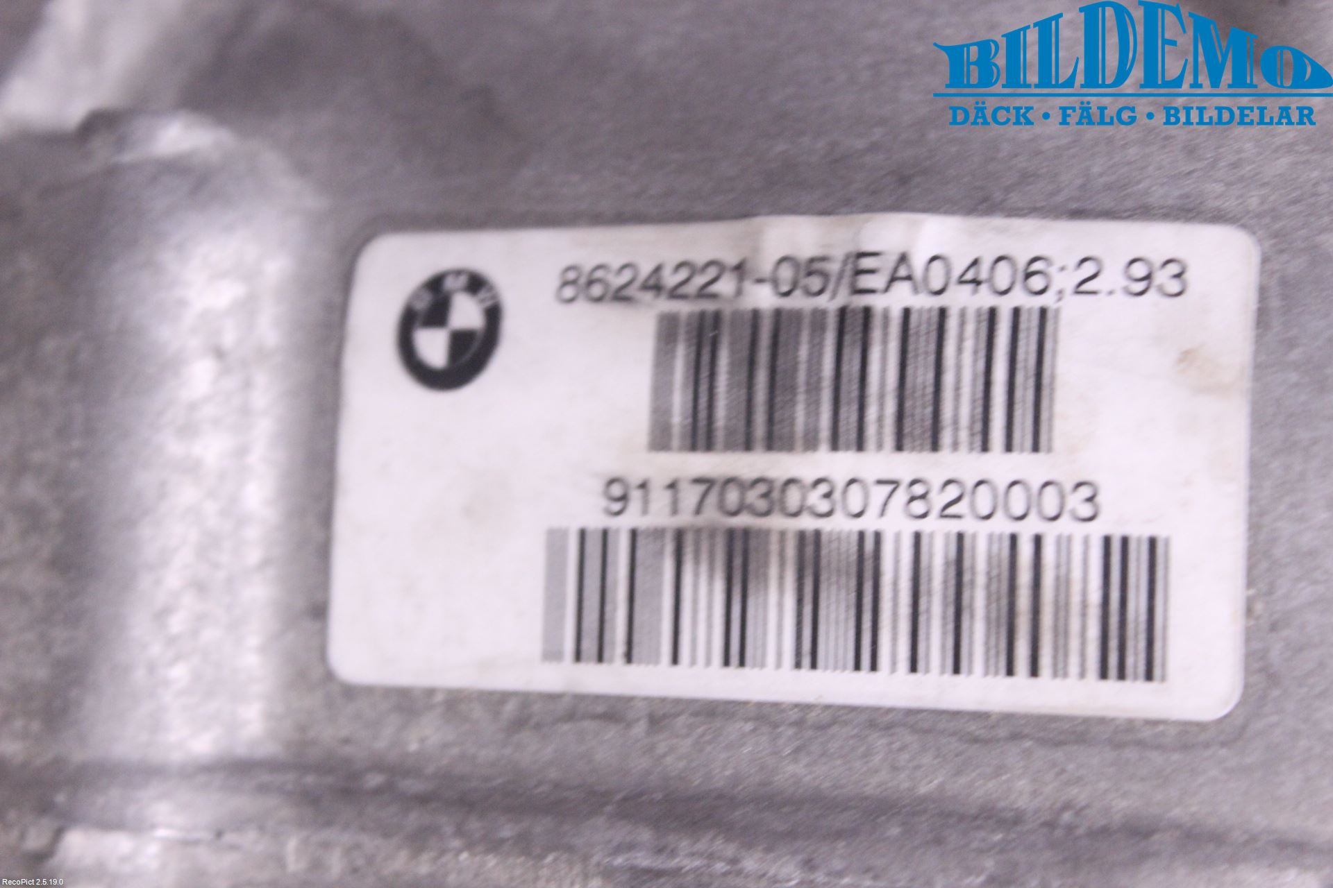 BMW 5 G30/G31/F90 17-23 Bakaksel Kardang Bak -Diff