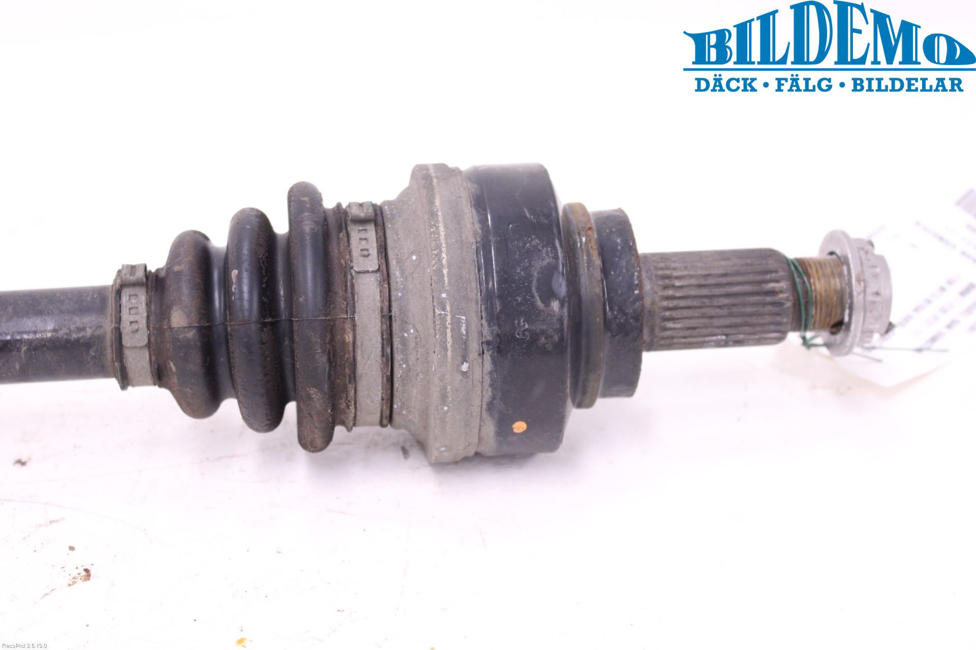 BMW 1 F20/F21 11-19 Drivaksel Bak Kompl Venstre