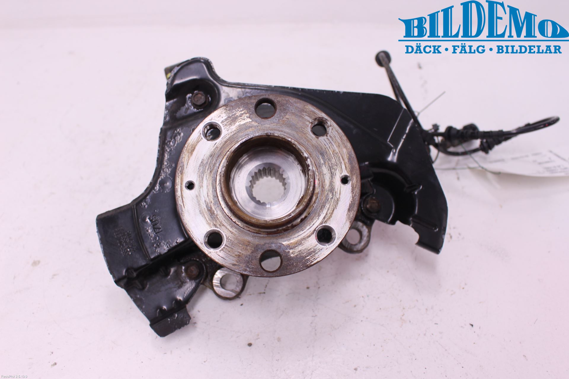 Opel CORSA E 15-19 Spindel Hf
