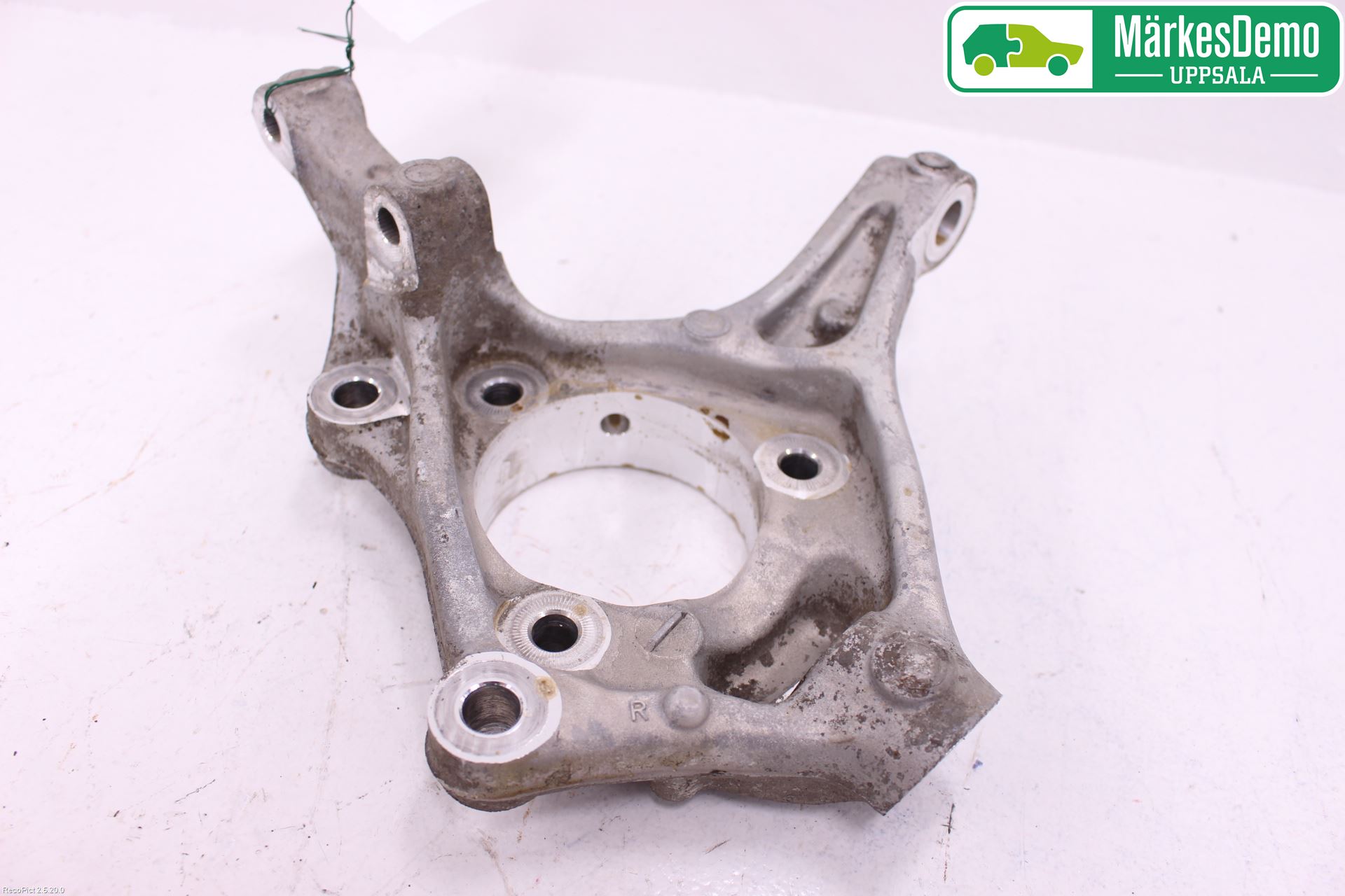 Opel ASTRA K 16-22 Spindel Hf