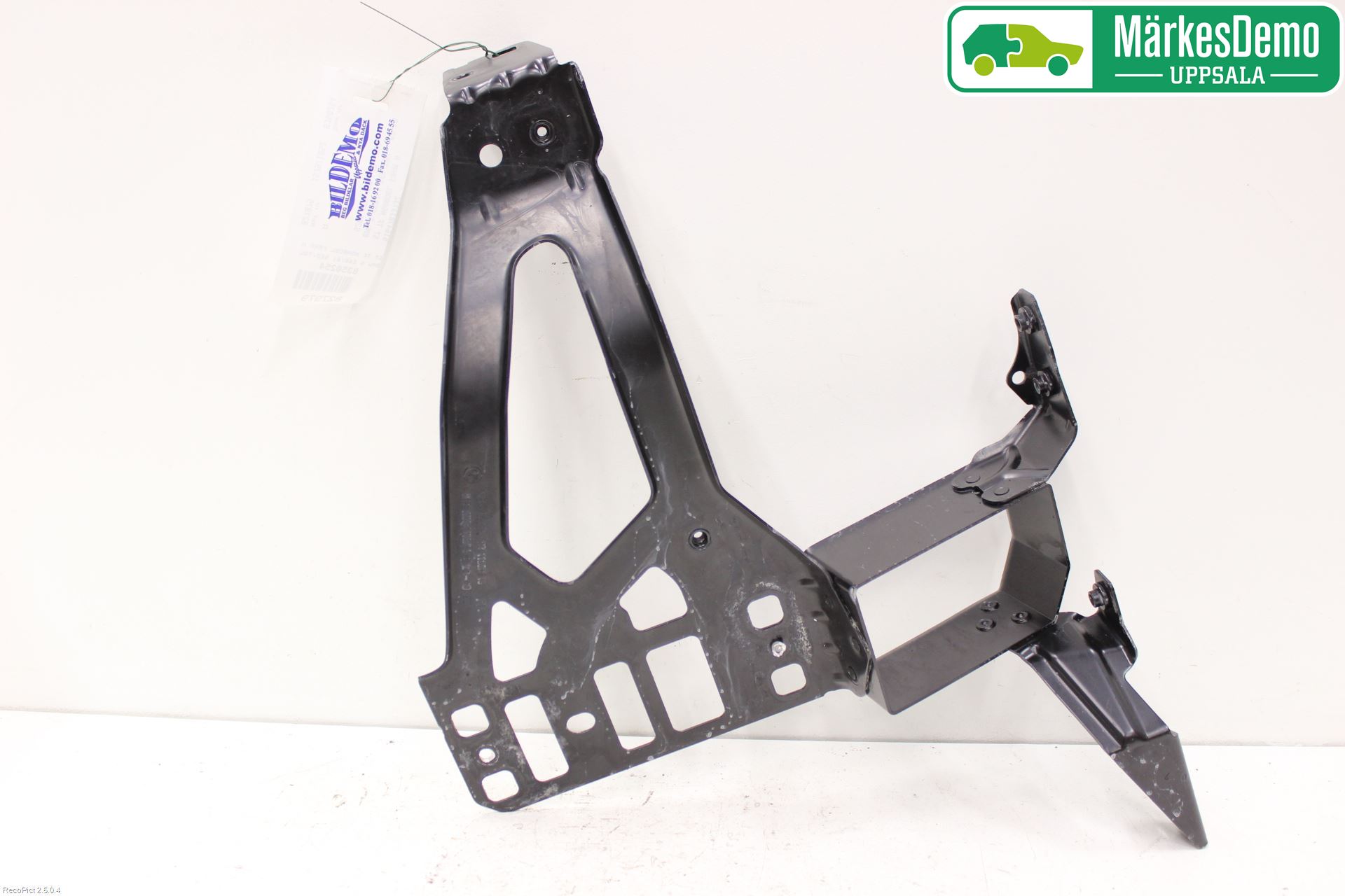 BMW 5 E60/61 Sed/Tou 02-10 Frontlykt Ramme V Lyktering