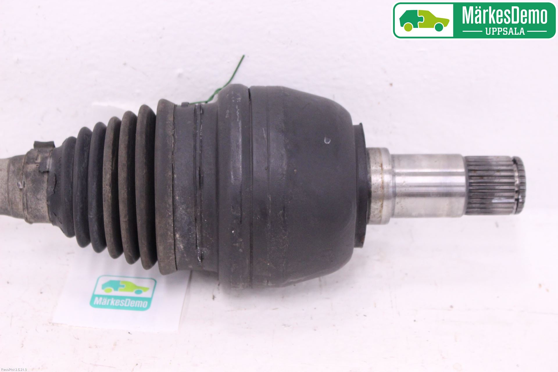 Mercedes-Benz MB CLA-KLASS (C117/X117) 13-19 Drivaksel Foran Kompl Venstre