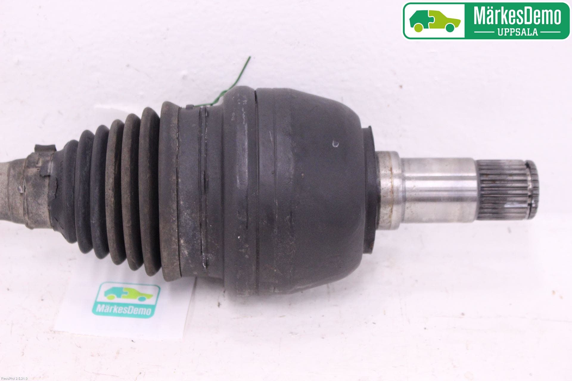 Mercedes-Benz MB CLA-KLASS (C117/X117) 13-19 Drivaksel Foran Kompl Venstre