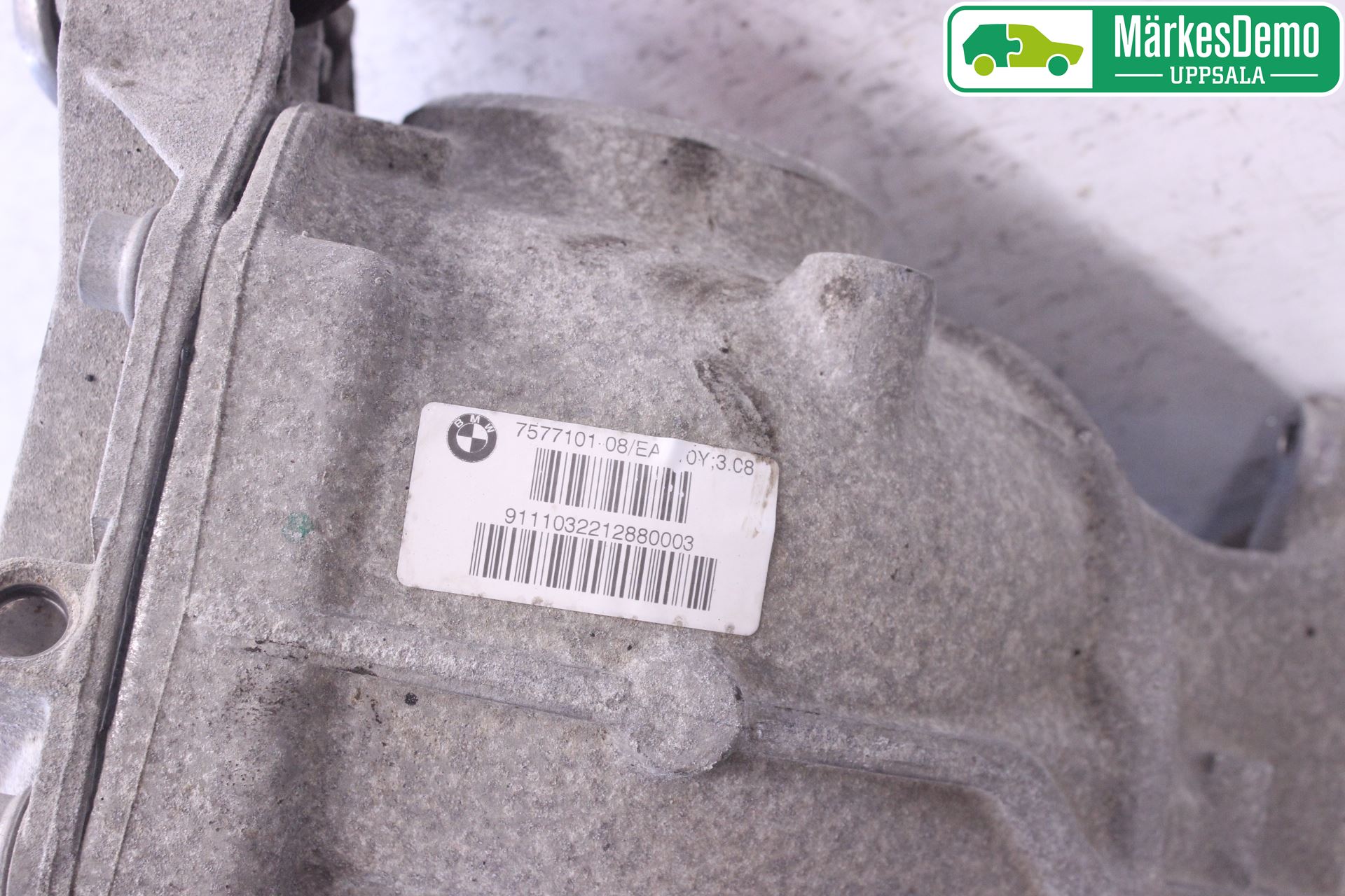 BMW 6 F12/F13 10-18 Bakaksel Kardang Bak -Diff