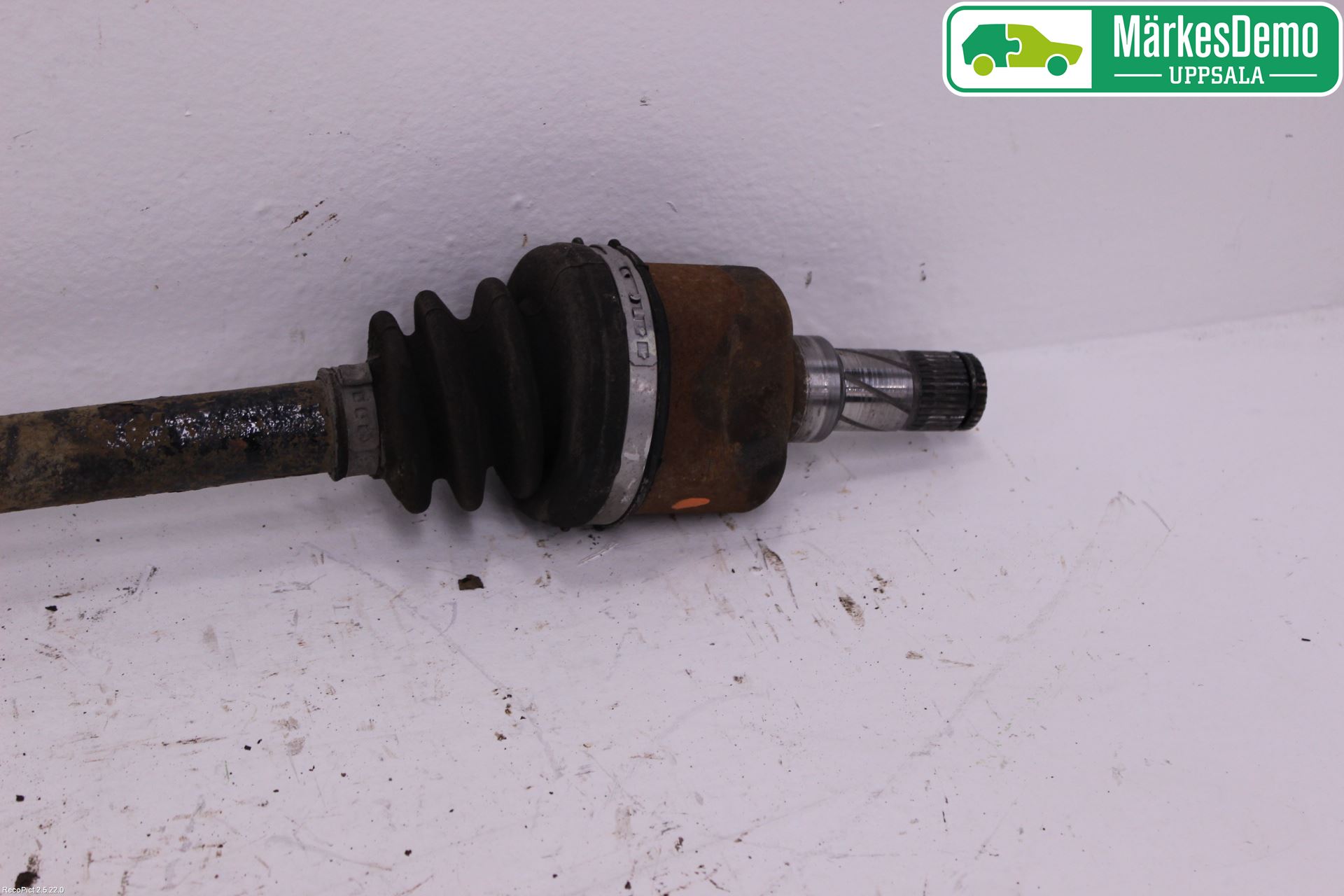 Mini CLUBMAN R55 06-14 Drivaksel Foran Kompl Venstre