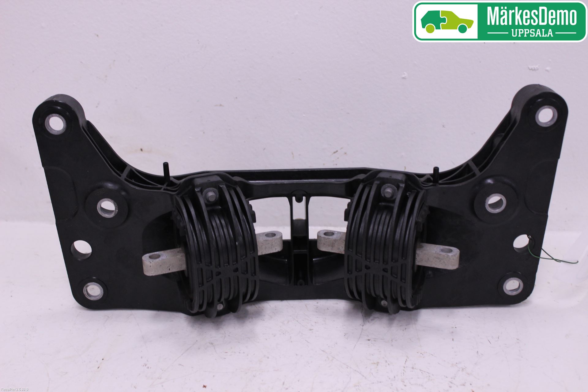 BMW 6 F12/F13 10-18 Gearkasse Bjelke - Travers