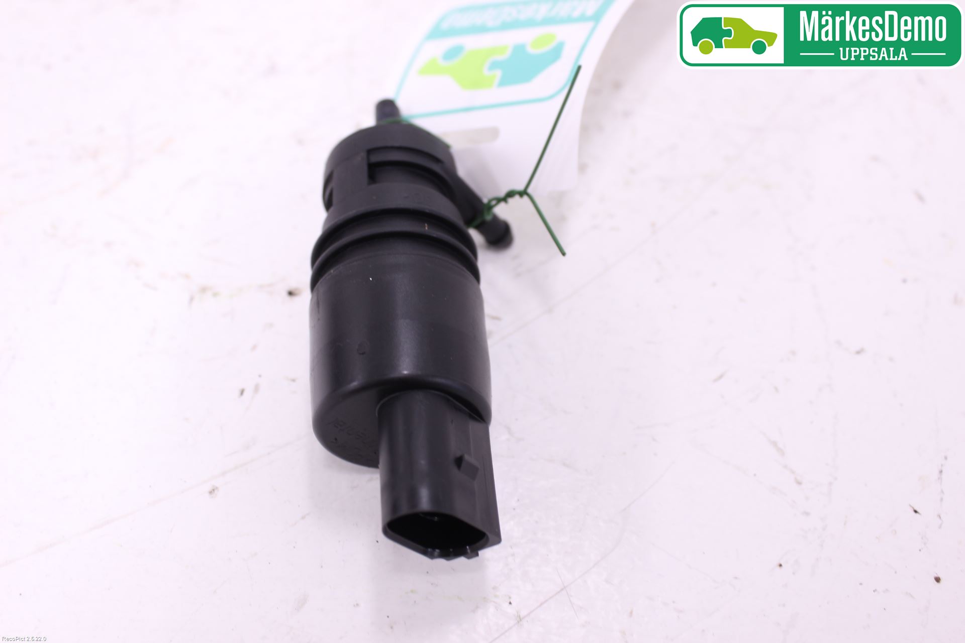 BMW 5 F10/F11/F18 09-17 Spylerpumpe Frontrute