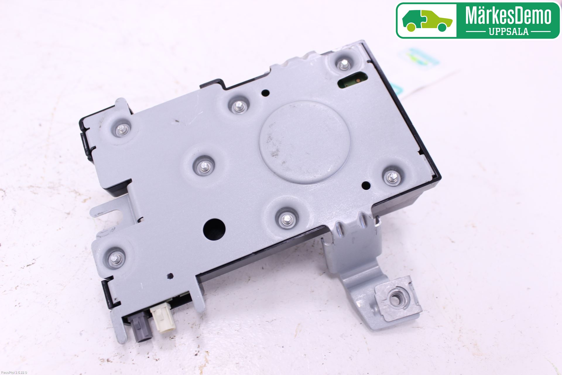 Audi A3/S3 05-13 Stereo Antenneforsterker
