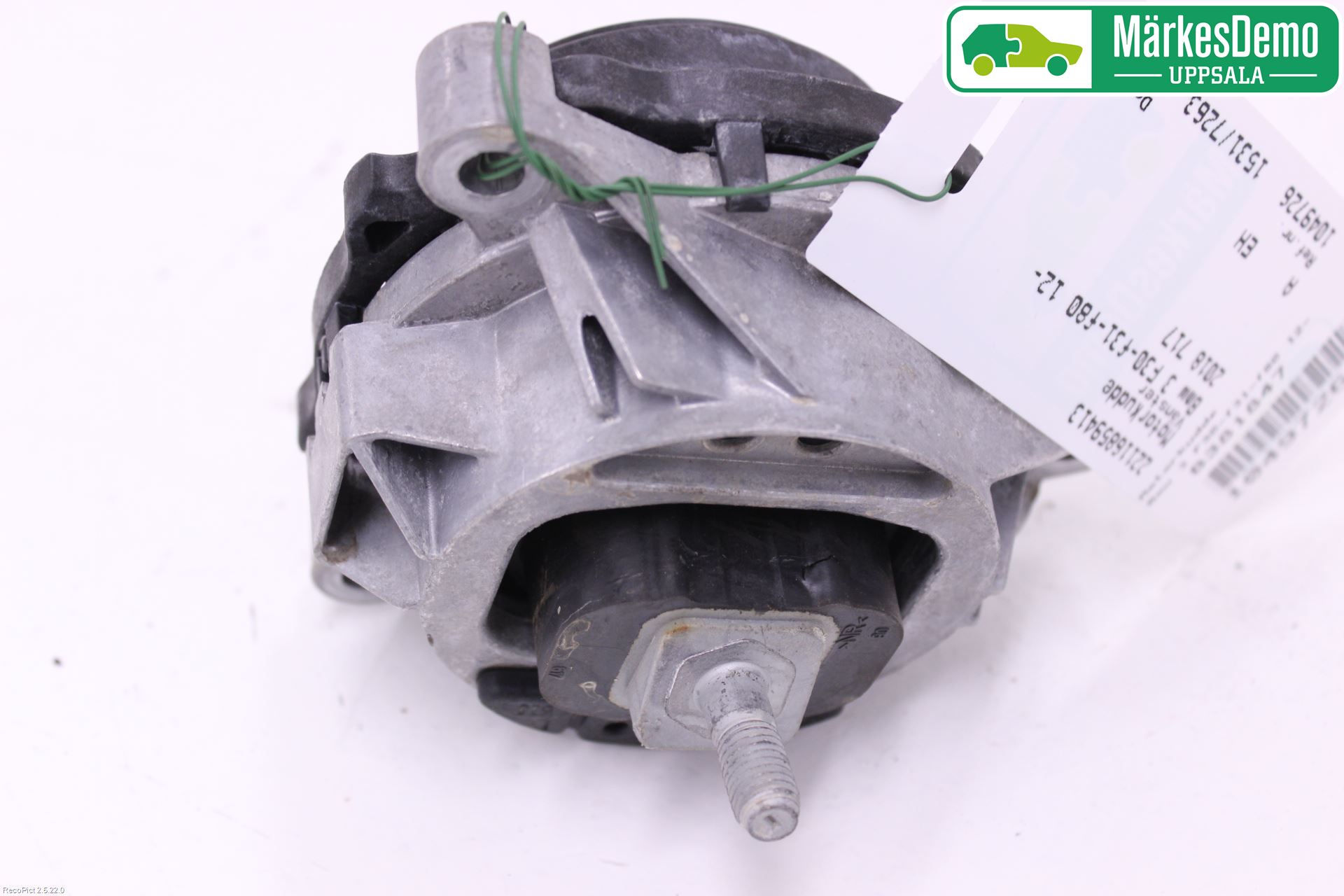 BMW 3 F30/F31/F80 12-19 Motor Feste Gummi