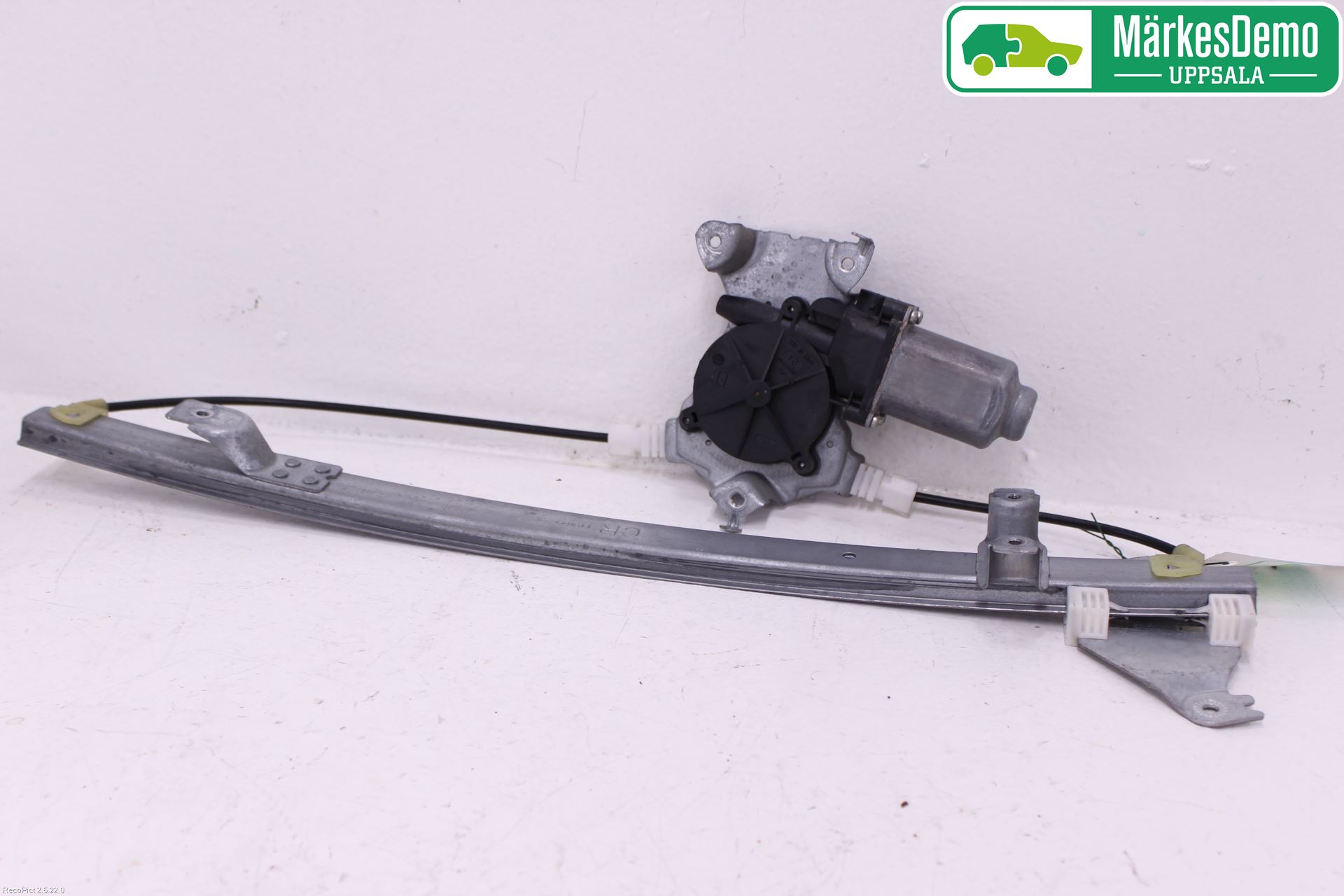 Nissan NAVARA 05-16 Vindusheis El Komp