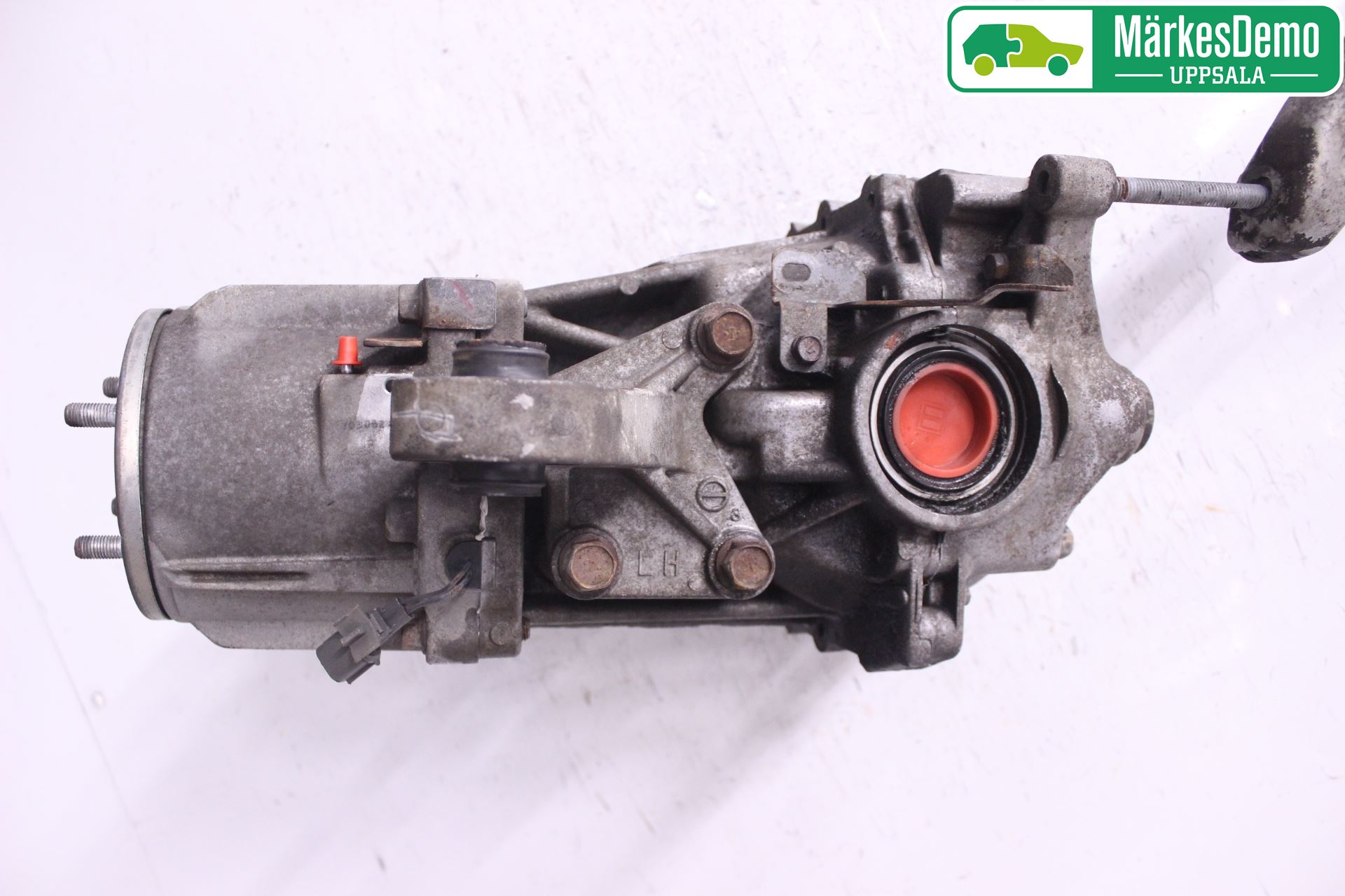 Peugeot 4007 Bakaksel Kardang Bak -Diff