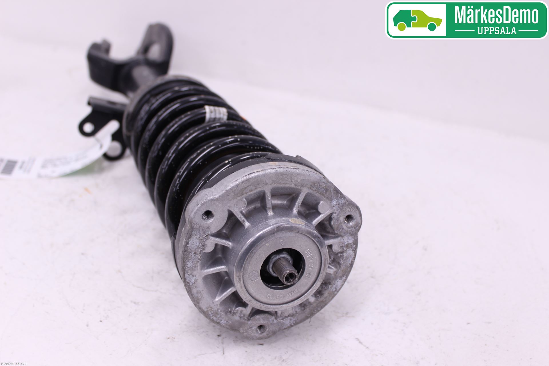 BMW 5 F10/F11/F18 09-17 Fjærbein Foran Venstre