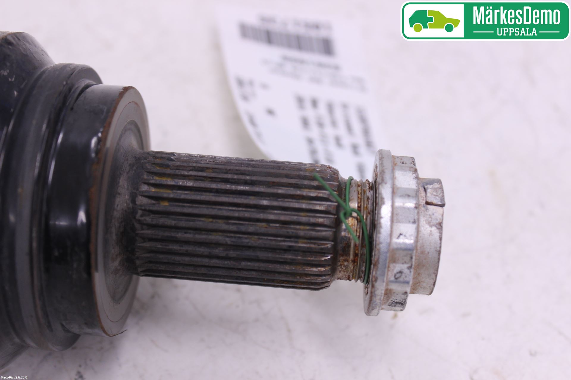 BMW 5 F10/F11/F18 09-17 Drivaksel Bak Kompl Venstre