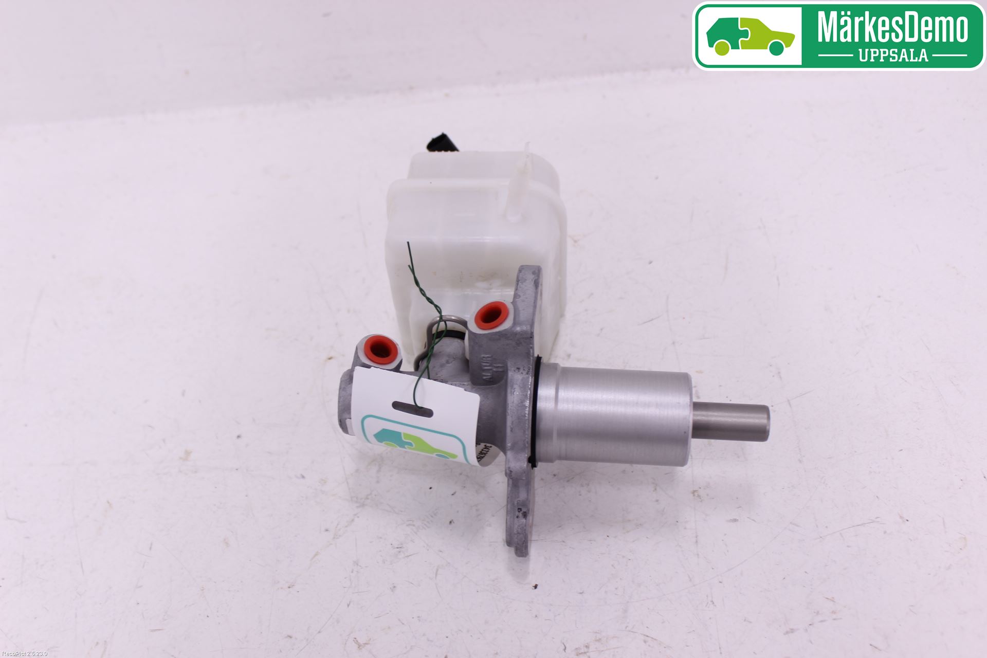 BMW 5 F10/F11/F18 09-17 Brems Hovedsylinder