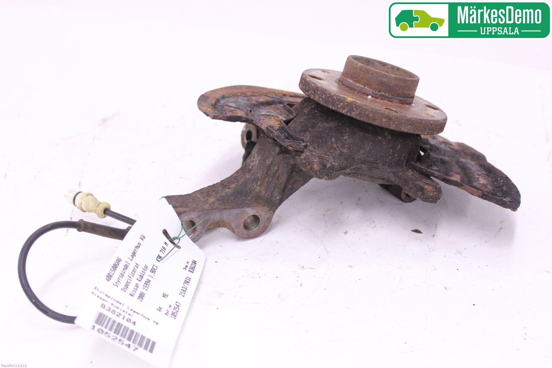 Nissan KUBISTAR Spindel Vf