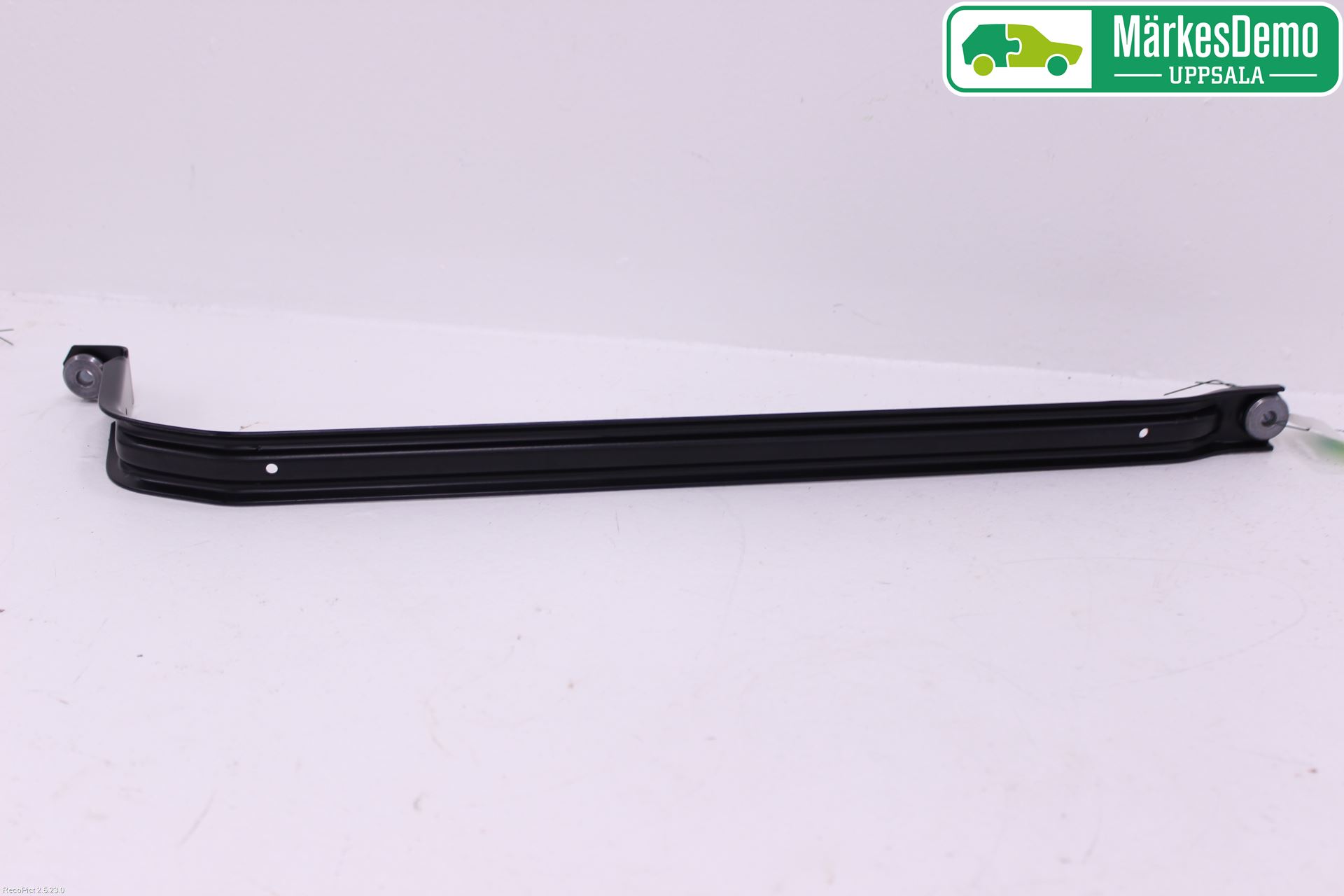 BMW 3 GT F34 13-19 Drivstofftank Bånd-Feste
