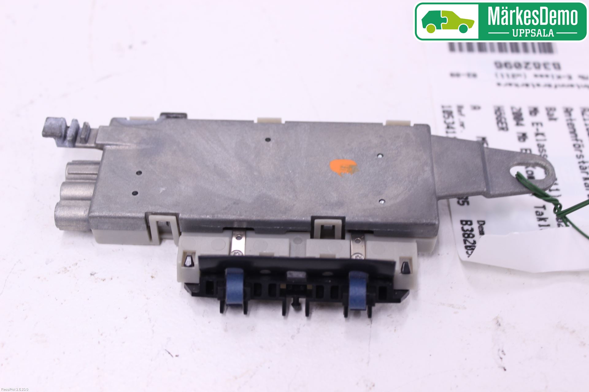 Mercedes-Benz MB E-KLASS (W211) 02-09 Stereo Antenneforsterker