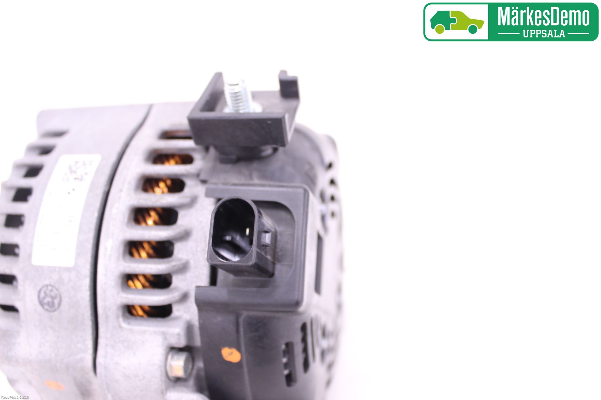 BMW X1 F48 15-22 Dynamo