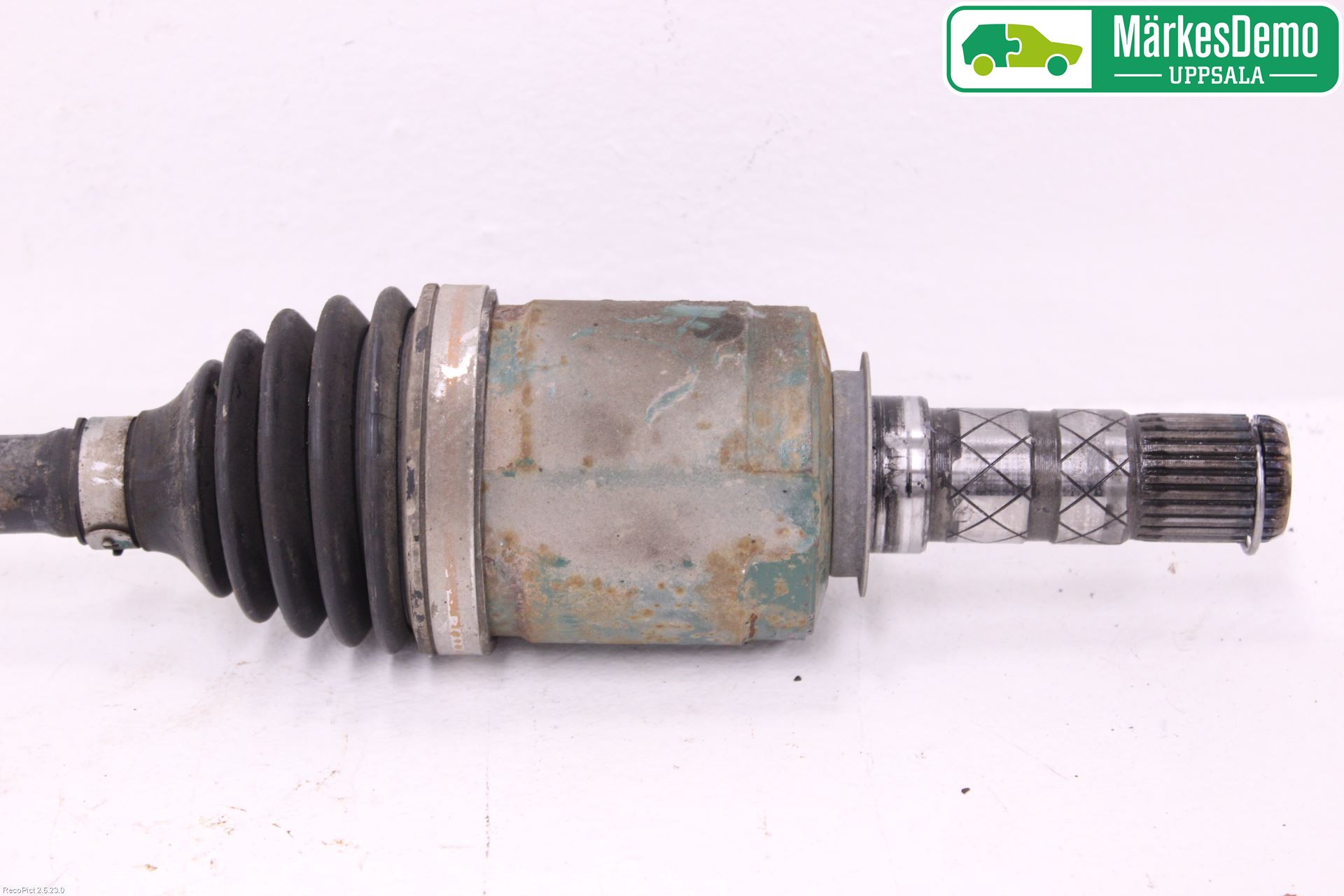 Subaru LEGACY 10-14 Drivaksel Foran Kompl Venstre
