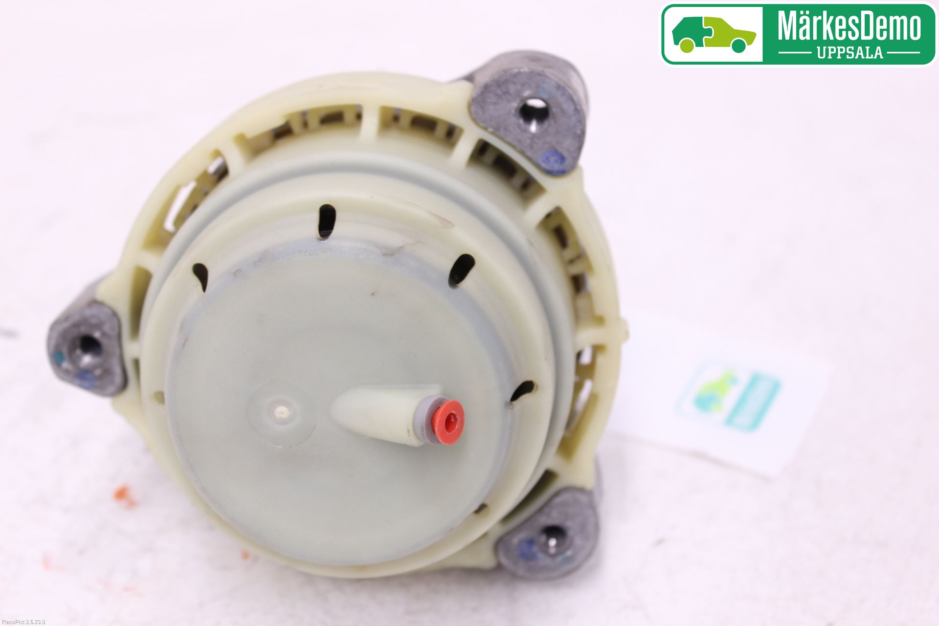 BMW 5 G30/G31/F90 17-23 Motor Feste Stål-Alu