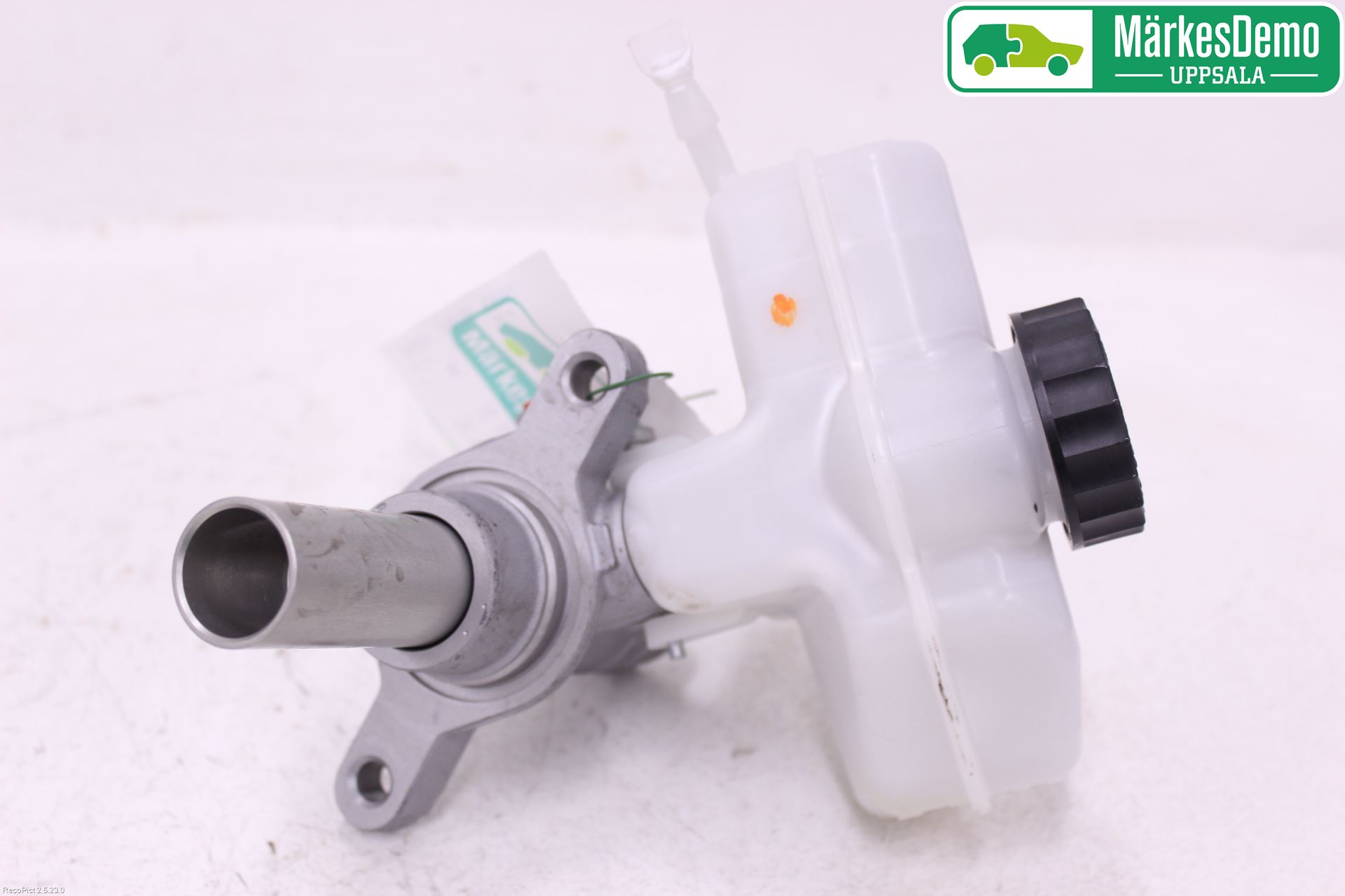BMW 5 G30/G31/F90 17-23 Brems Hovedsylinder