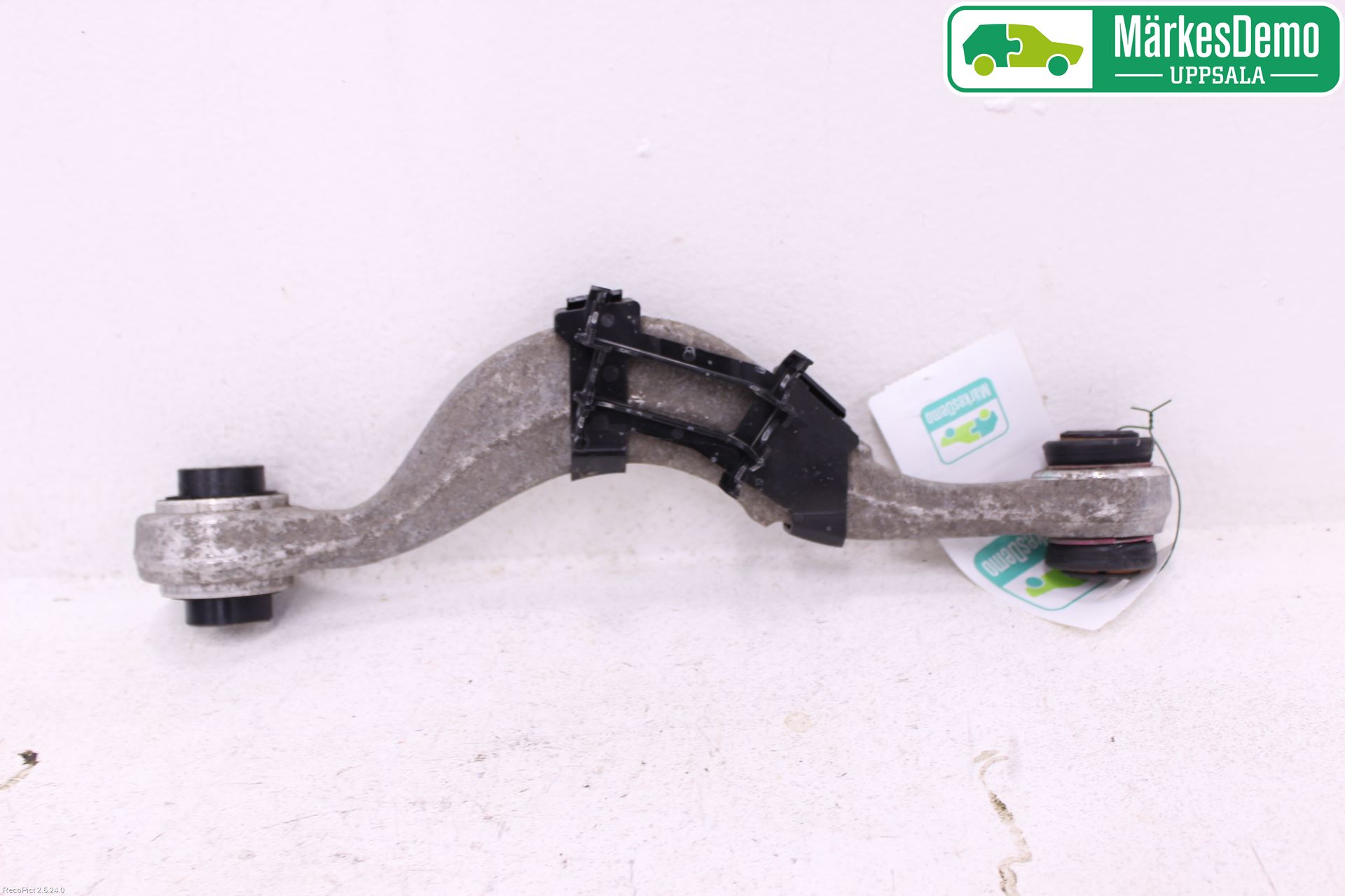 BMW 5 G30/G31/F90 17-23 Bærearm Bak Venstre Øvre