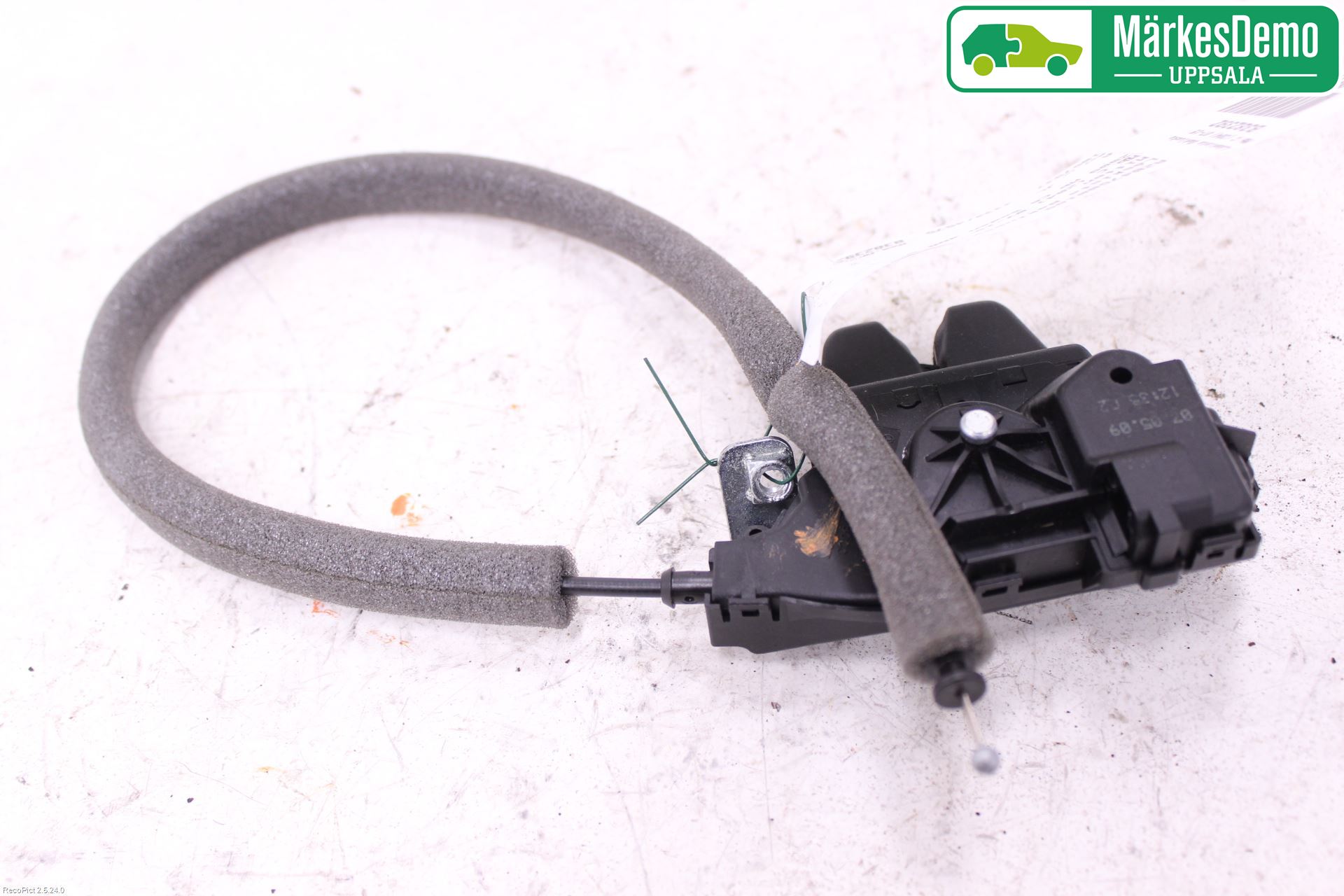 Mercedes-Benz MB C-KLASS (W204) 07-15 Bakluke-Lokk Låsekasse