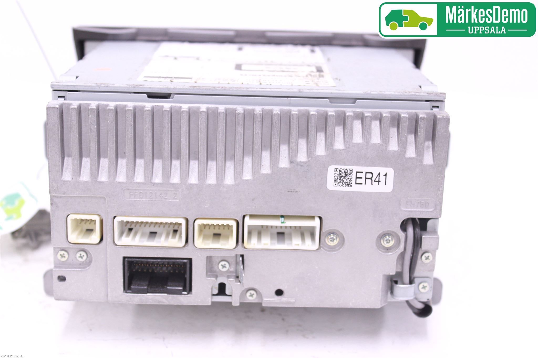 Subaru LEGACY 10-14 Stereo Radio Med Cd