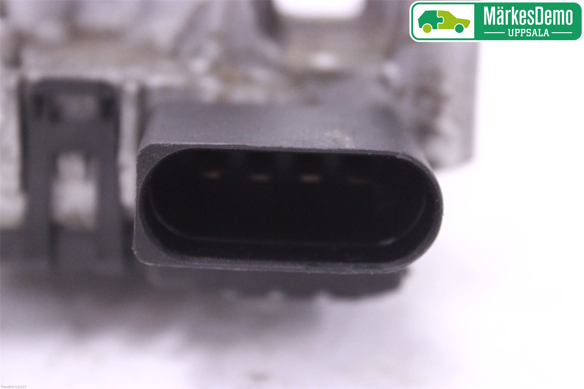 Audi A4/S4 05-07 Viskermotor Frontrute