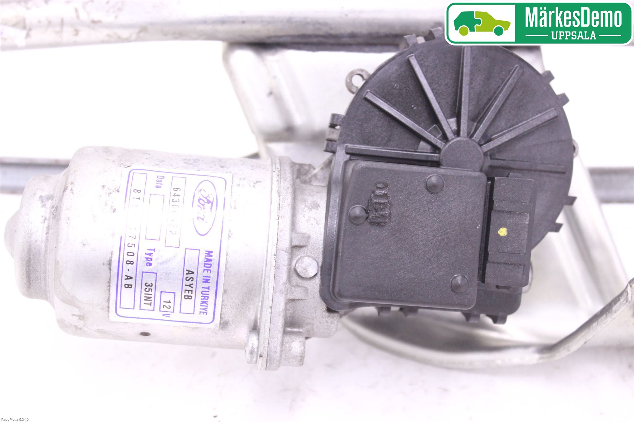 Ford TRANSIT CONNECT 09-13 Viskermotor Frontrute