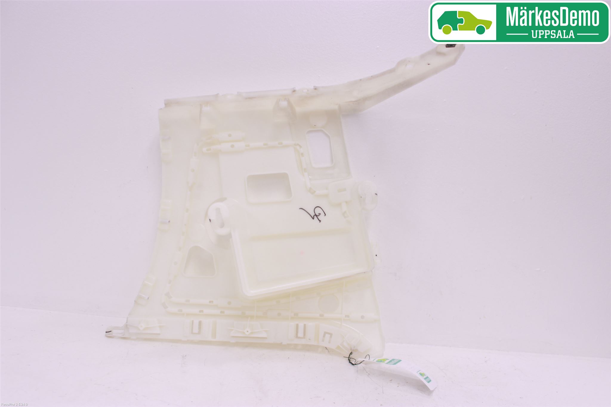 BMW 4 F32/F33/F82/F83 13-20 Støtfangerfeste Bak Venstre