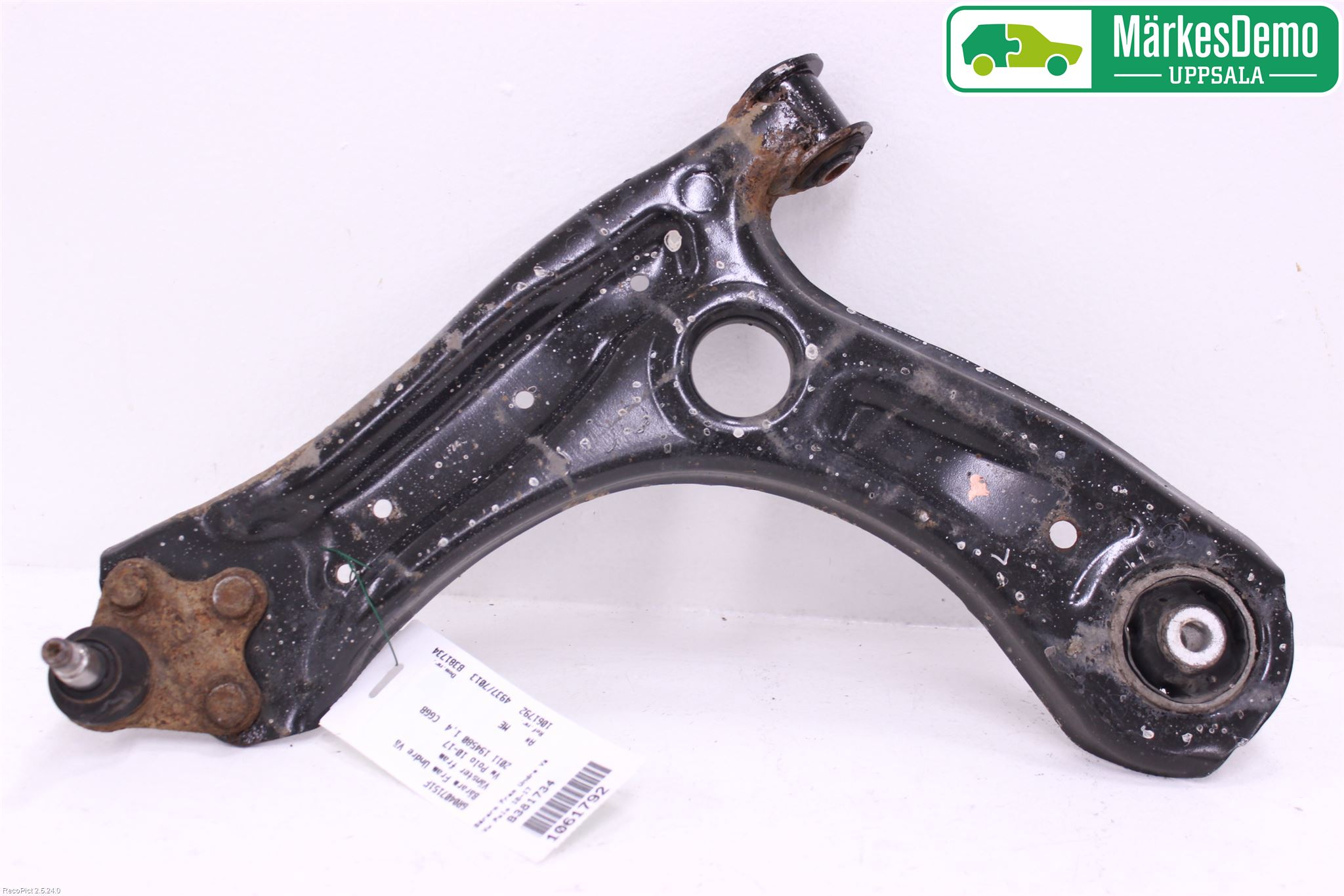Volkswagen VW POLO 10-17 Bærearm Foran Venstre Nedre