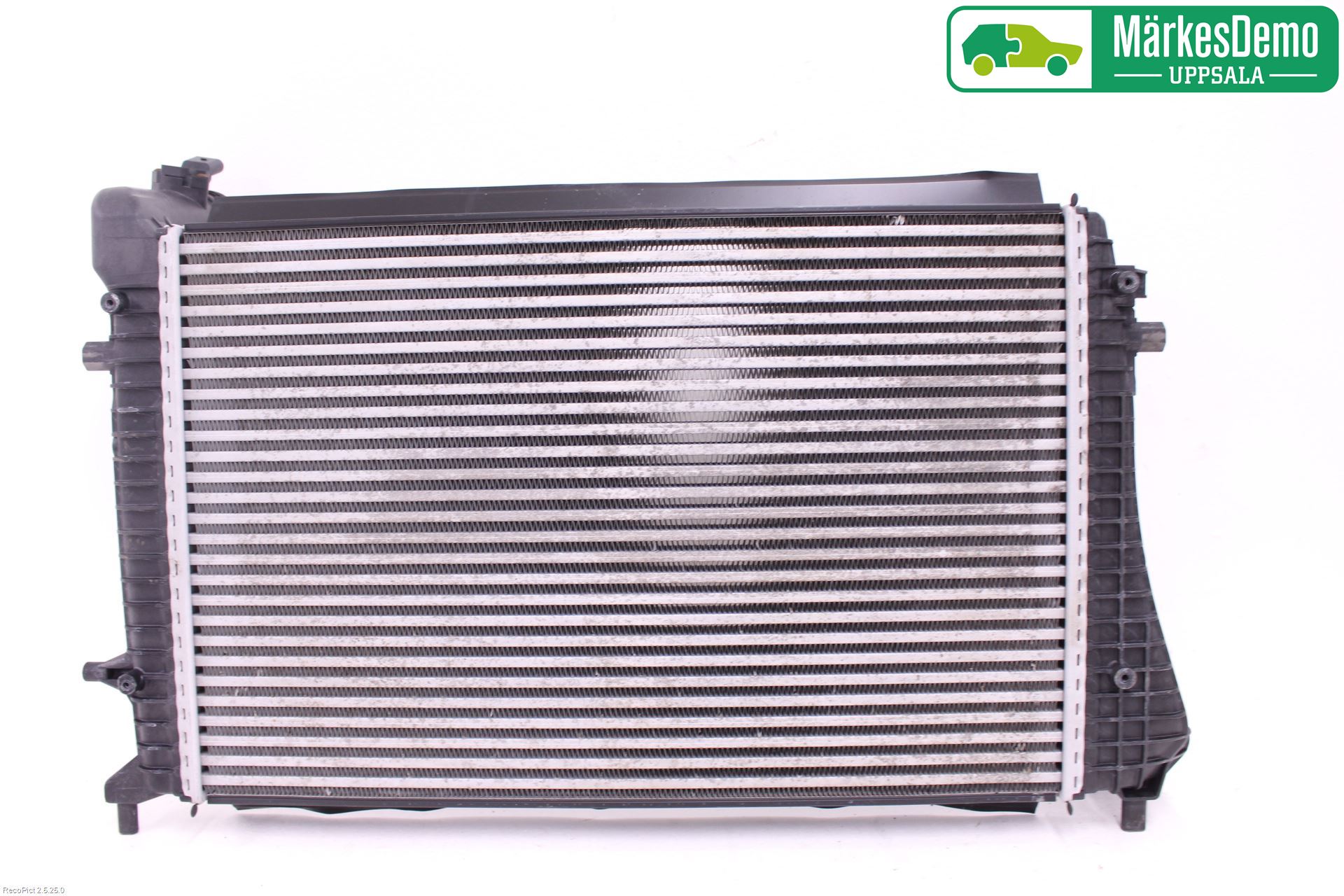 Volkswagen VW PASSAT 05-11 Intercooler Radiator
