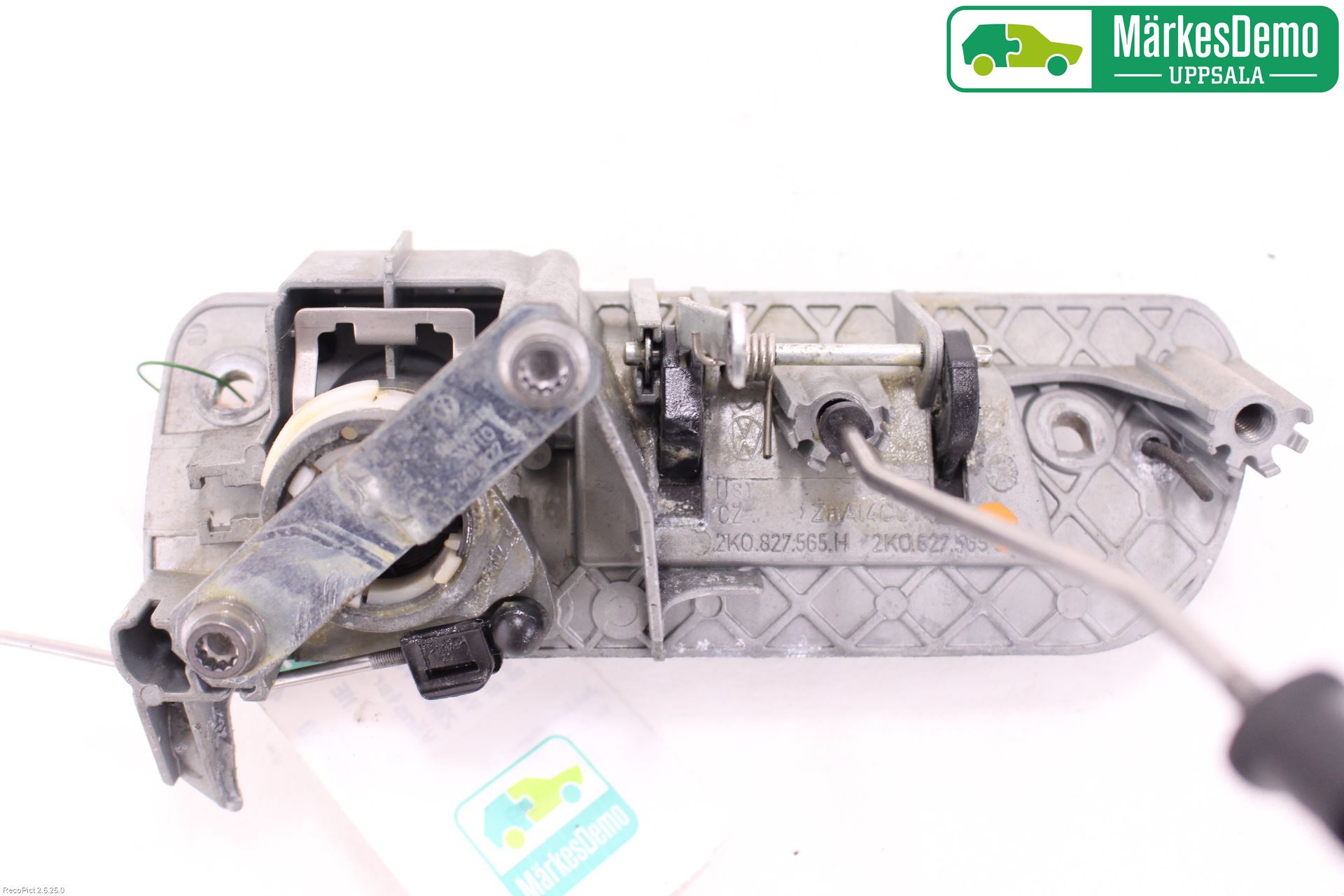 Volkswagen VW CADDY      04-10 Bakluke Handtak Ytre