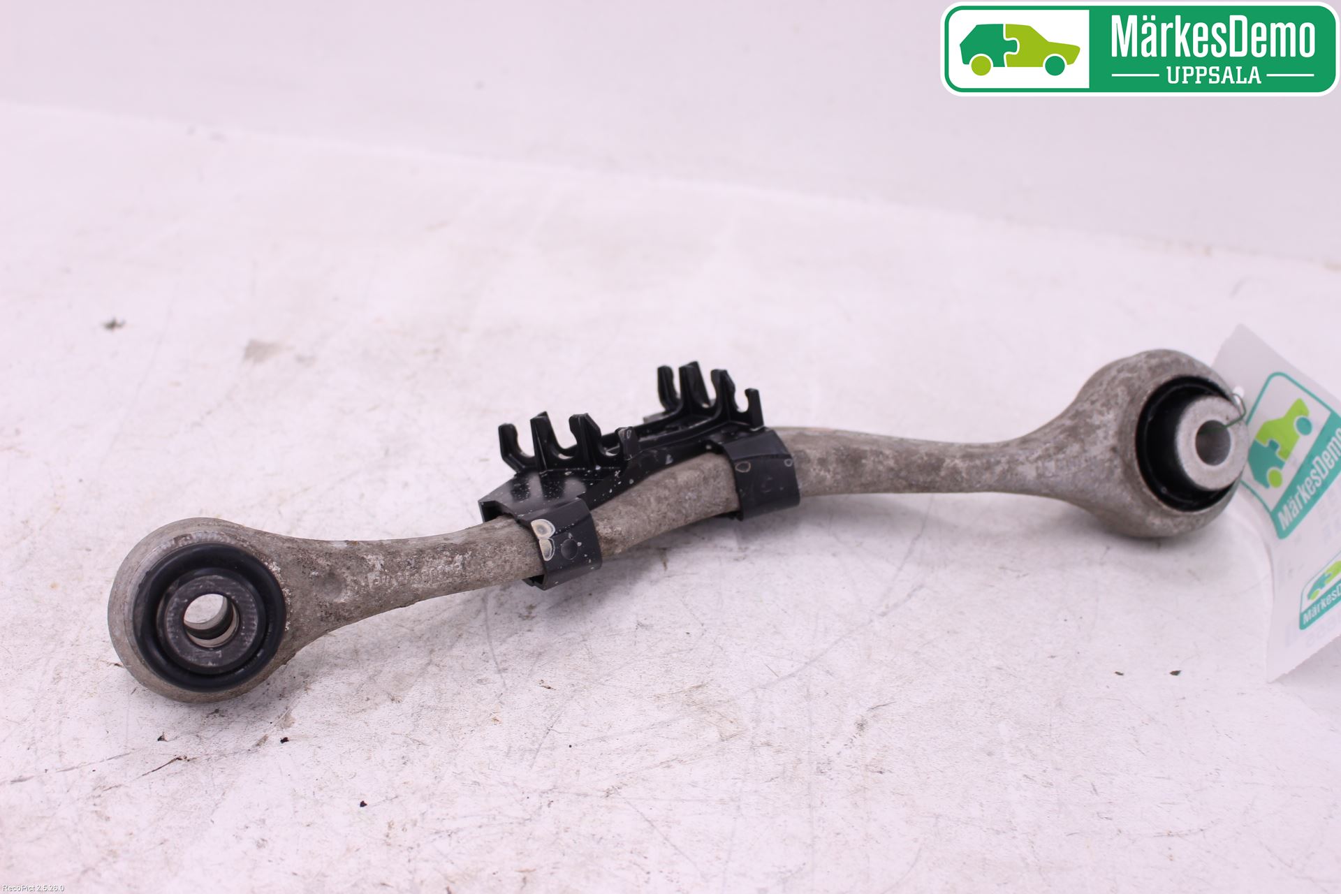 BMW 5 G30/G31/F90 17-23 Bærearm Bak Høyre Øvre