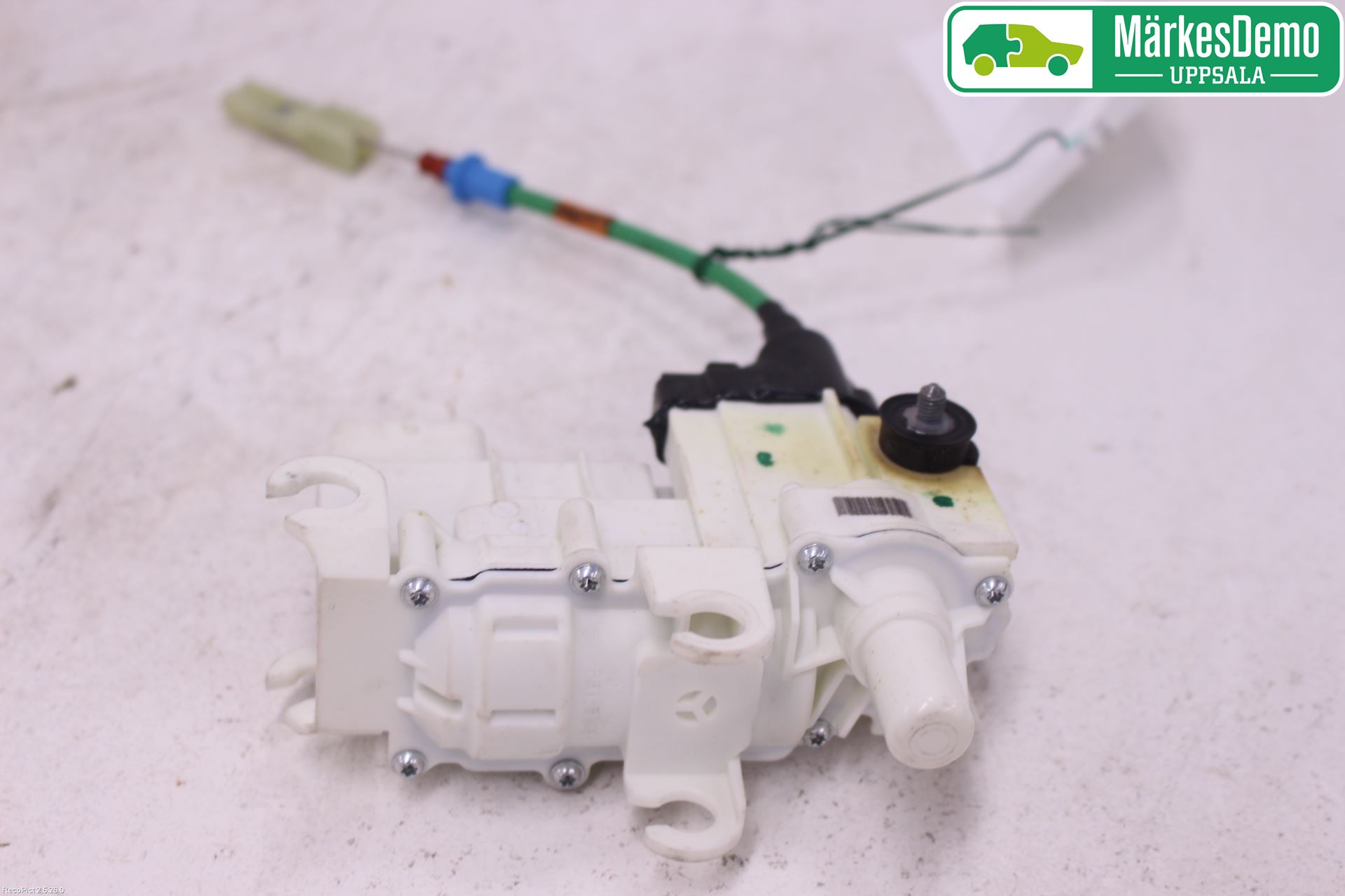 BMW 5 G30/G31/F90 17-23 Dørlås - Låsekasse
